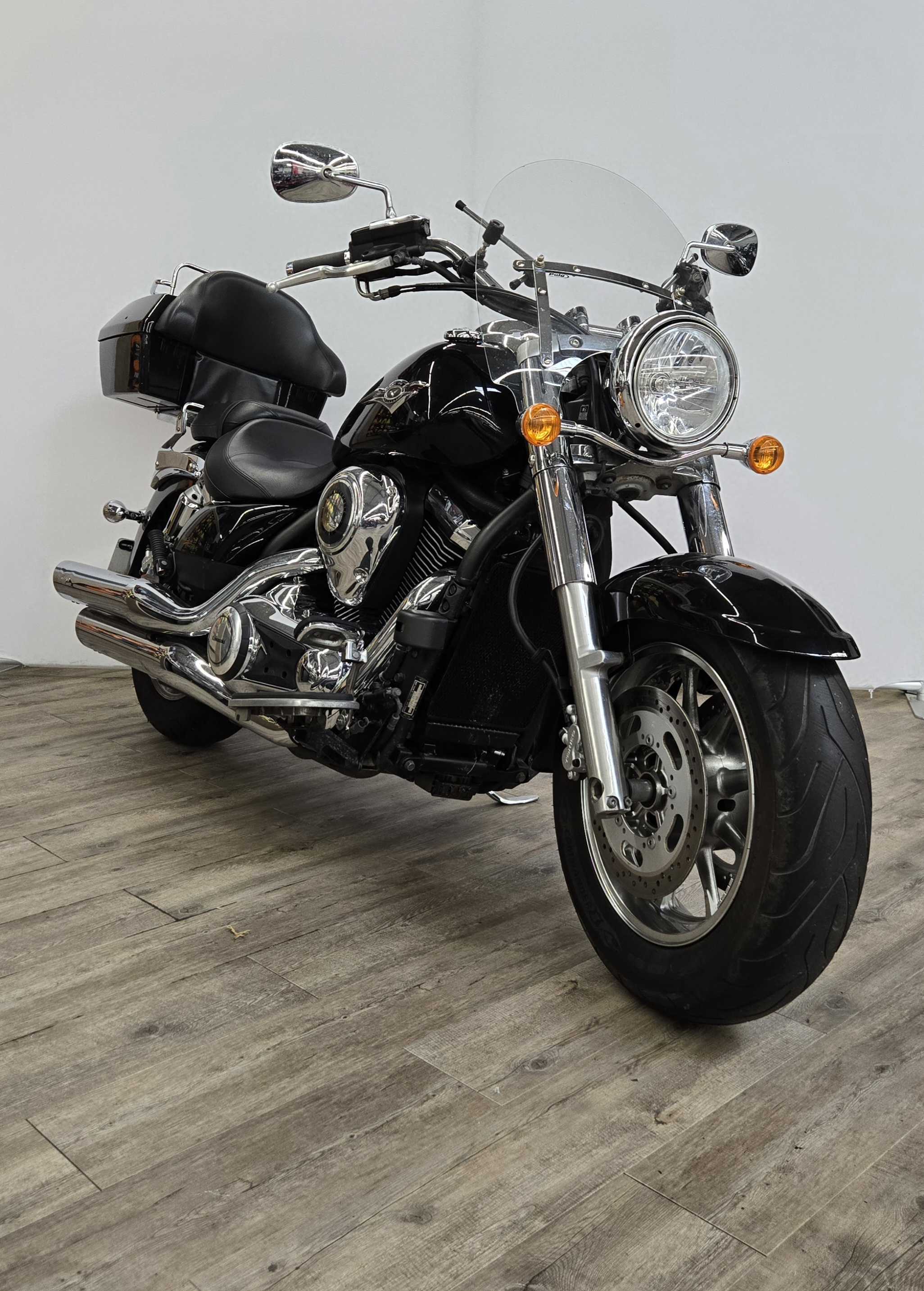 Kawasaki VN 1700 Classic 2012 HD vue 3/4 droite