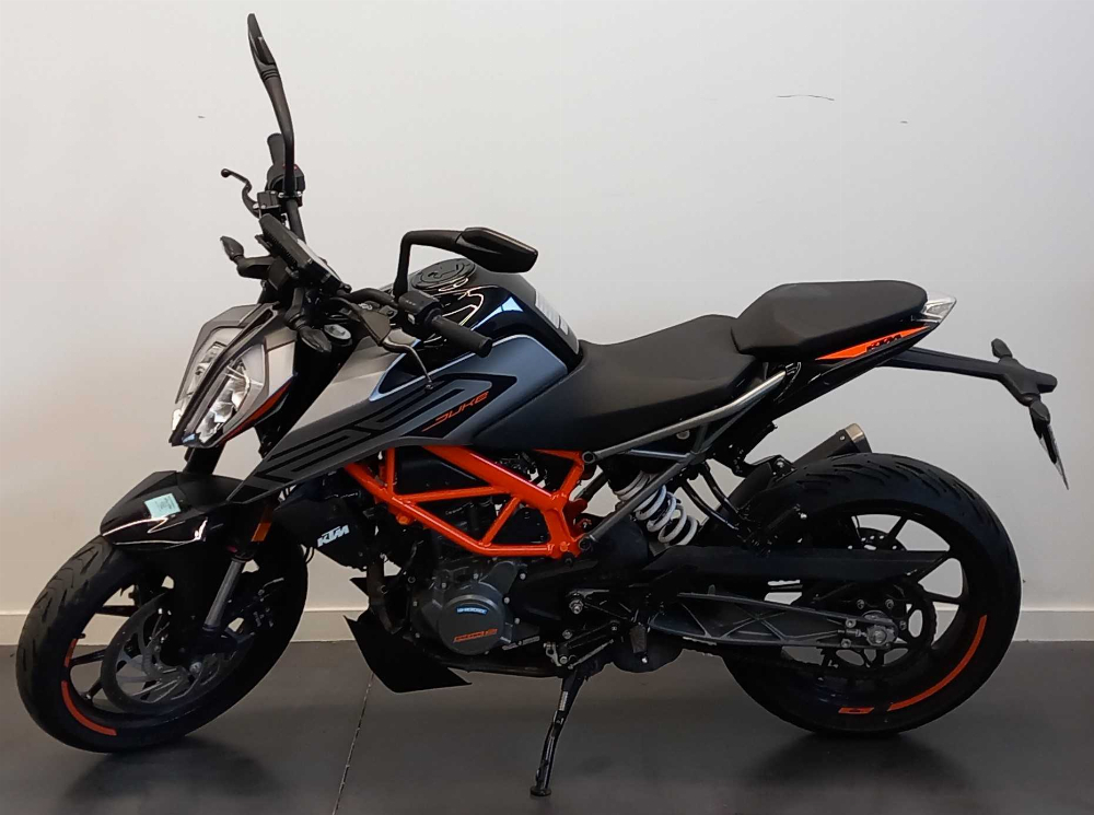 KTM 125 Duke 2021 vue gauche