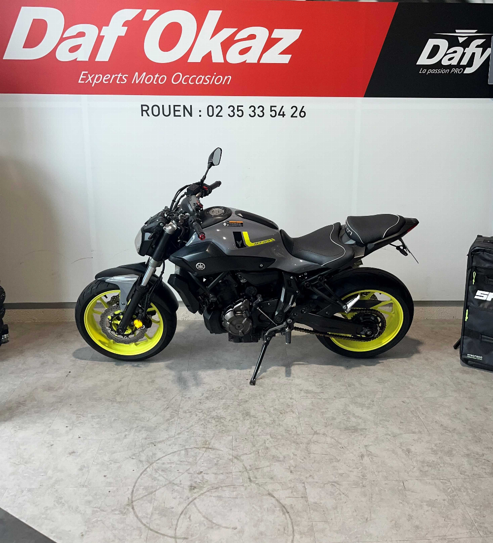 Yamaha MT-07 ABS 2017 vue gauche