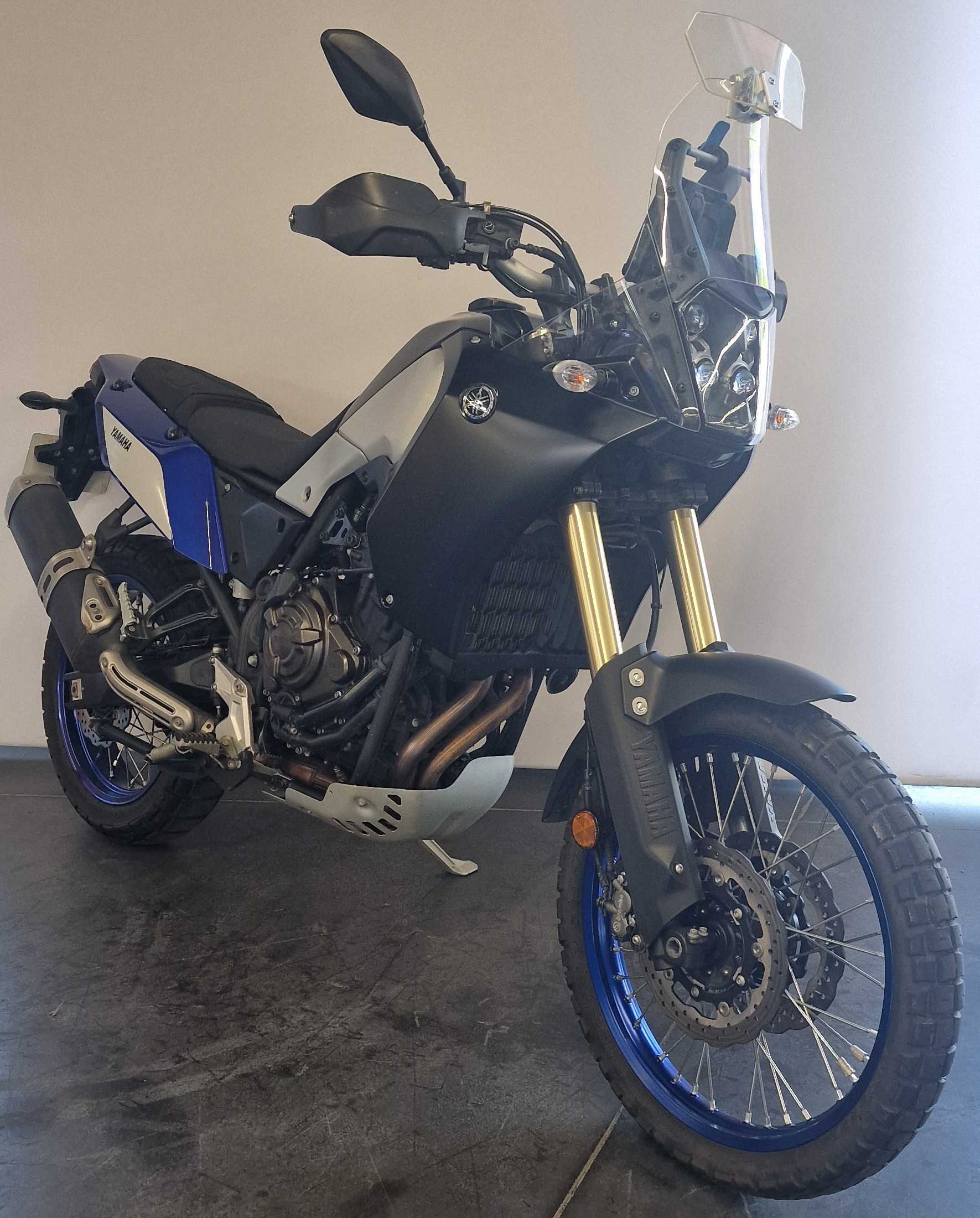 Yamaha XTZ 700 Ténéré 2020 HD vue 3/4 droite