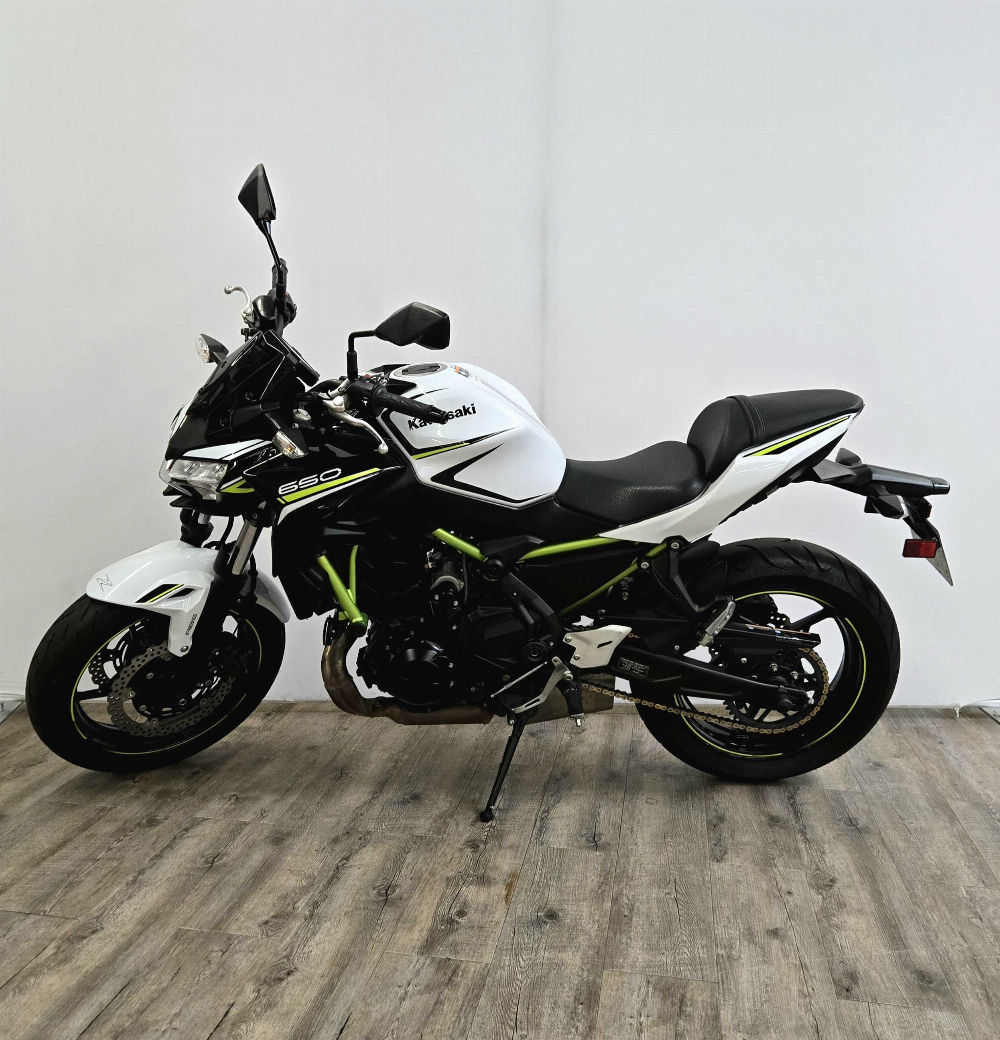 Kawasaki Z 650 2020 vue gauche