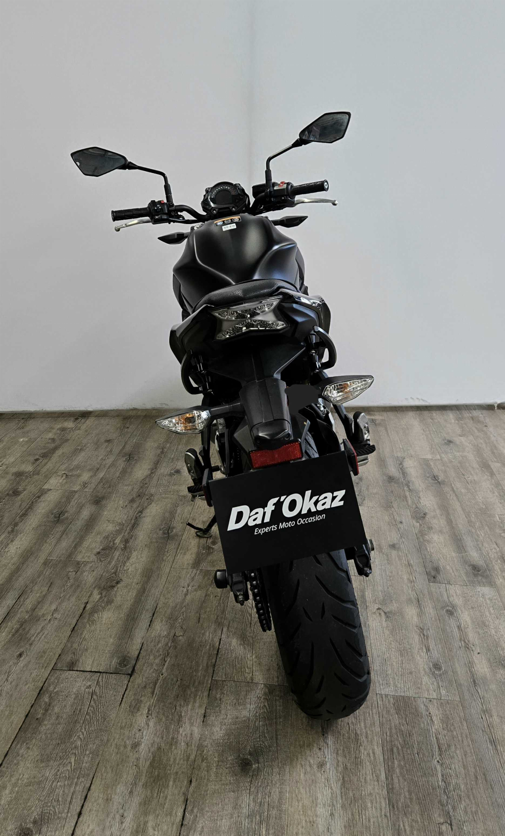 Kawasaki Z 650 2018 vue arrière