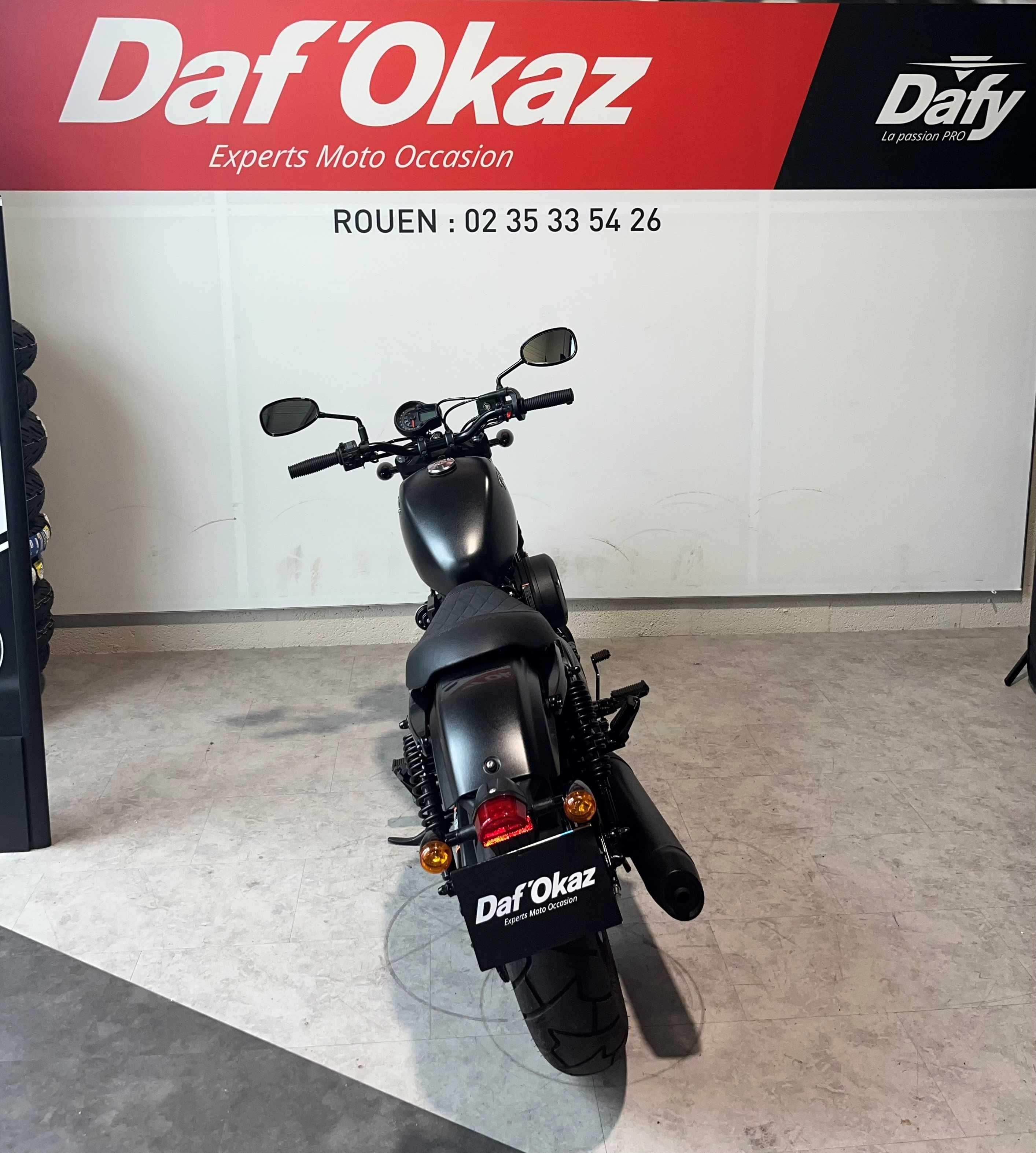 Hyosung 300 2023 HD vue arrière