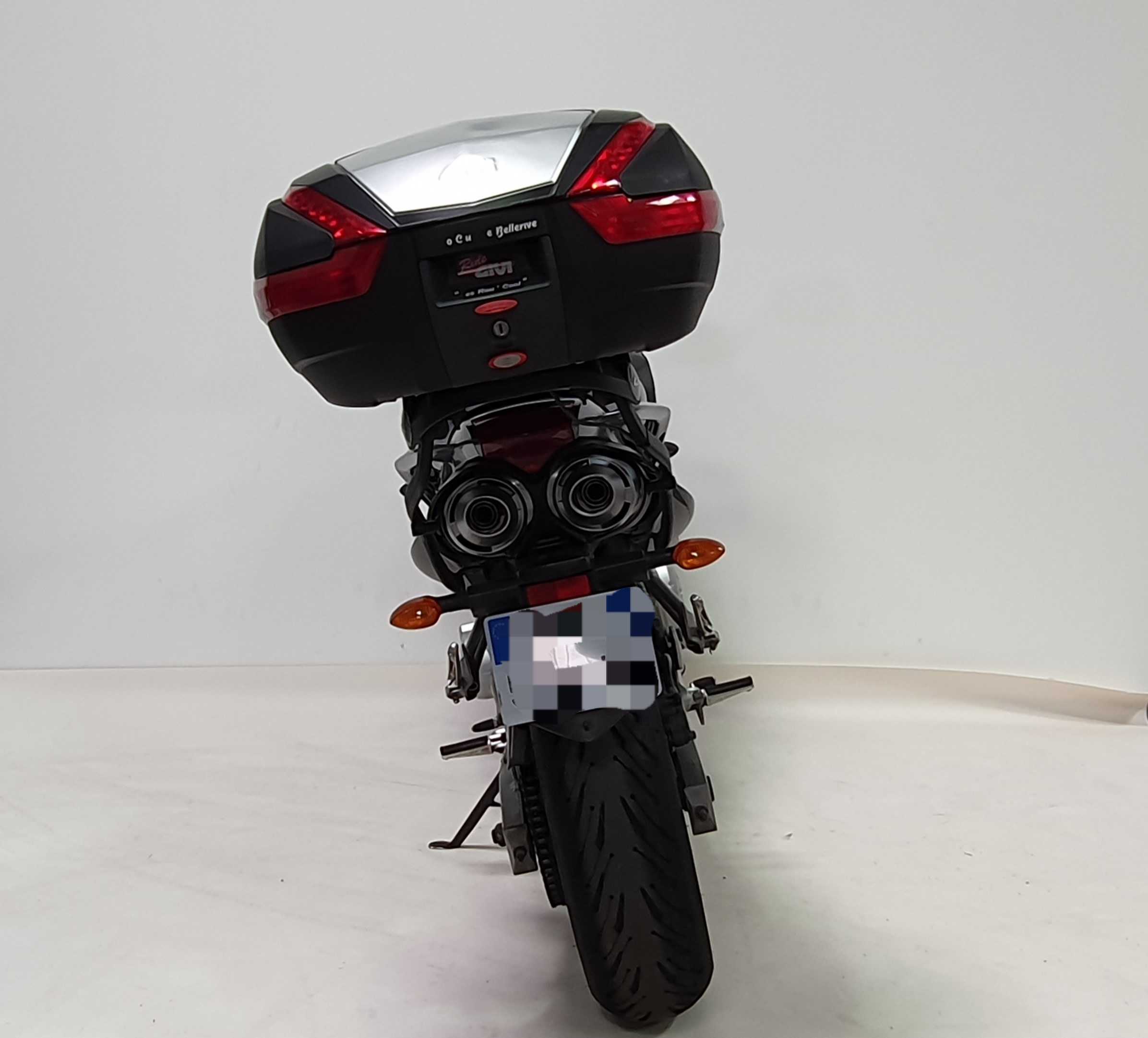 Yamaha FZ6 2005 HD vue arrière