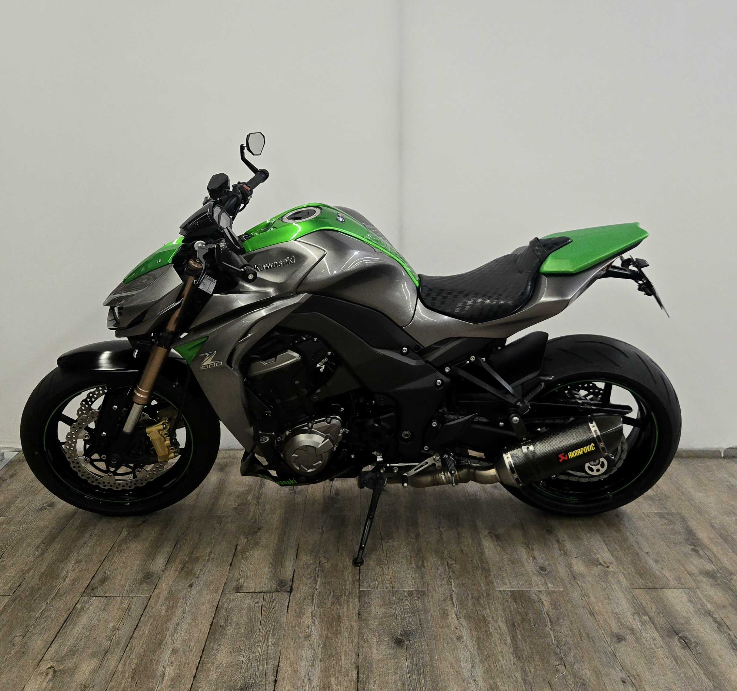 Kawasaki Z 1000 2014 HD vue gauche