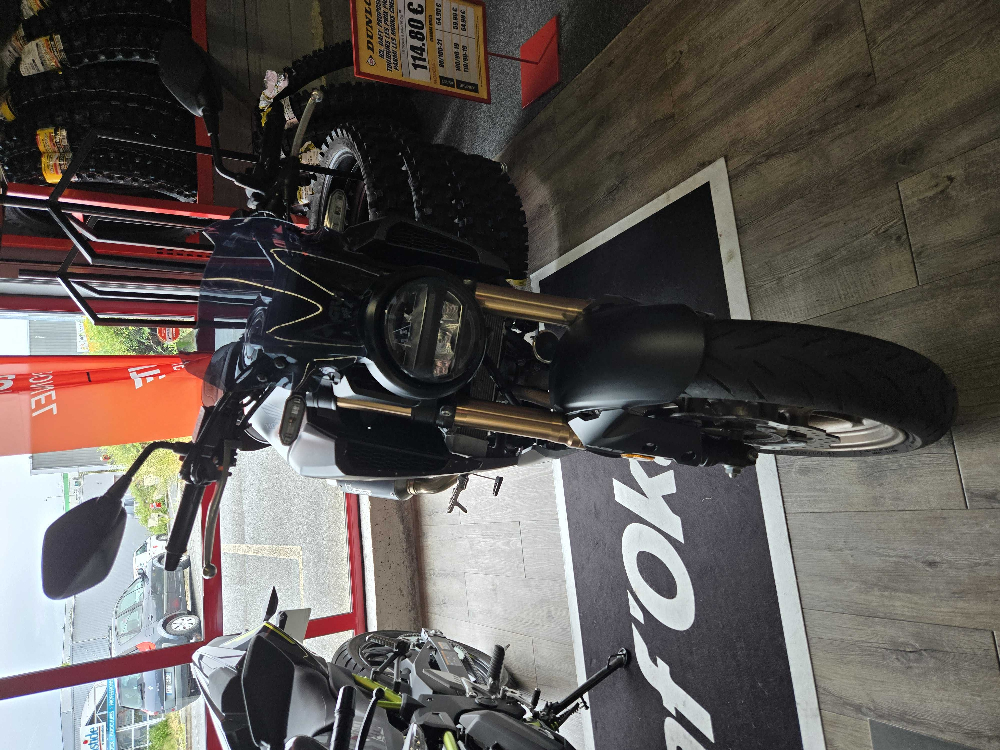 Honda CB 125 R 2022 vue avant
