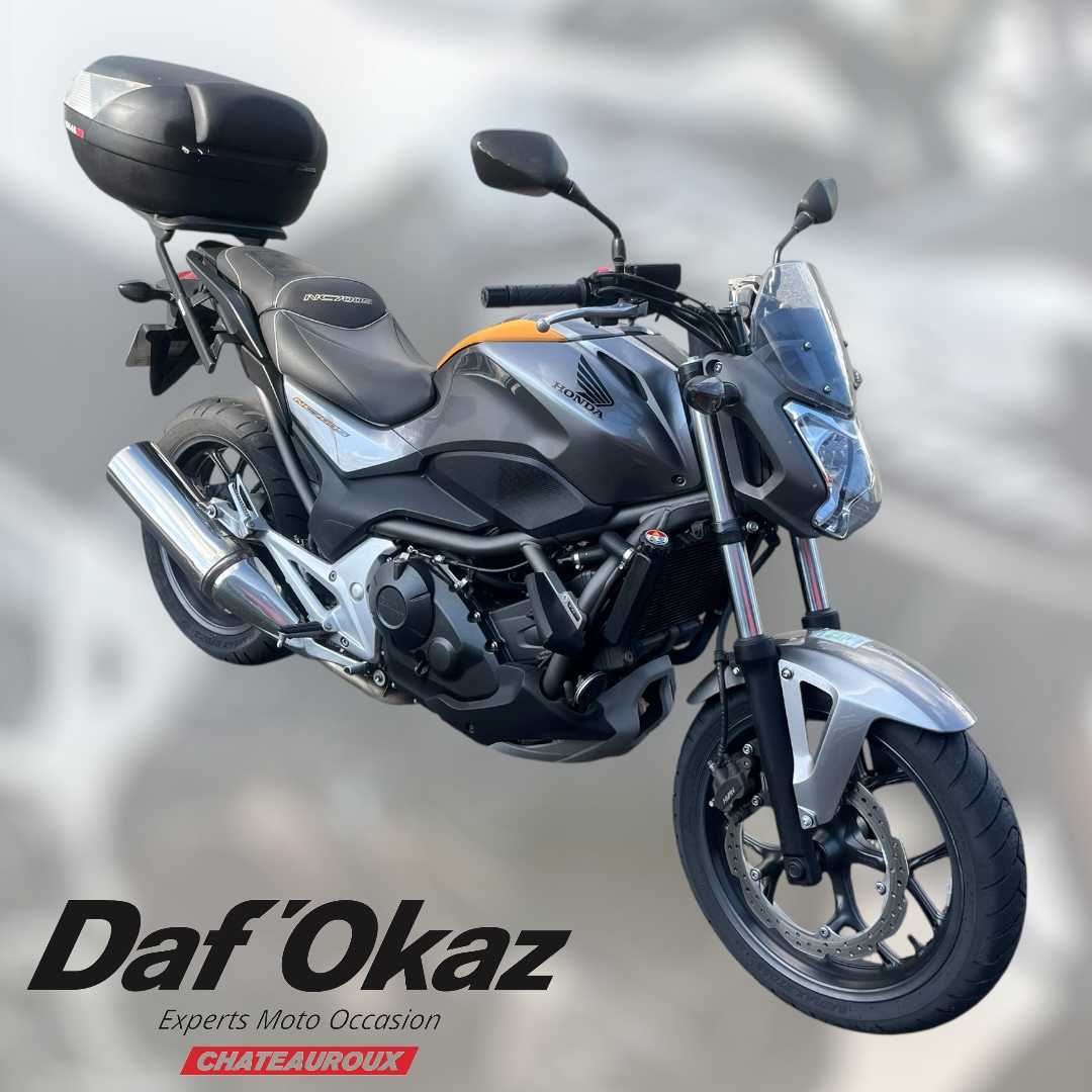 Honda NC 700 S 2012 HD vue 3/4 droite