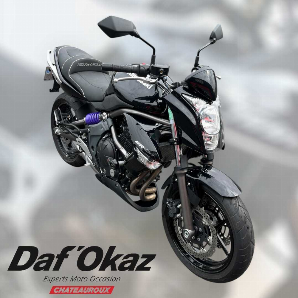 Kawasaki ER-6 N 2010 vue 3/4 droite