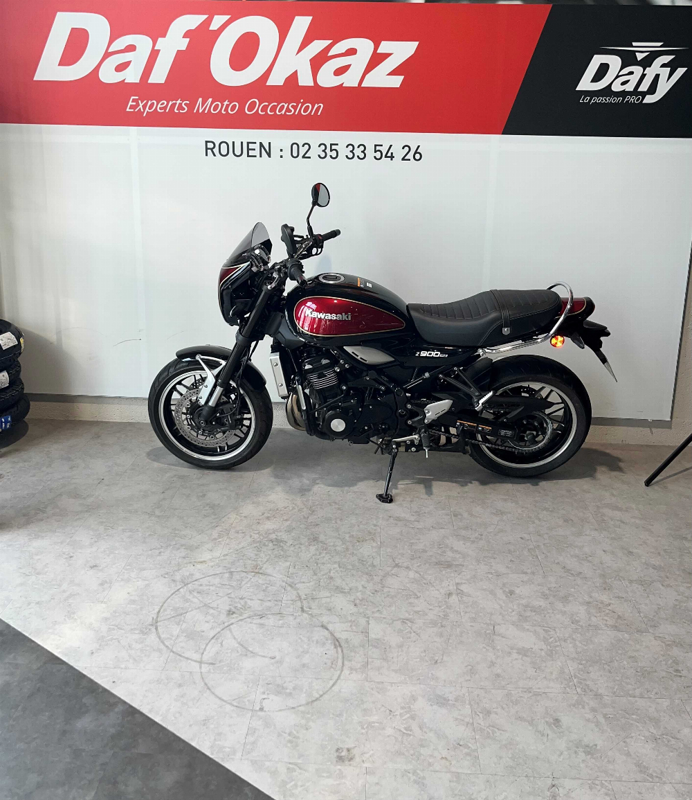 Kawasaki Z 900 RS 2023 vue gauche