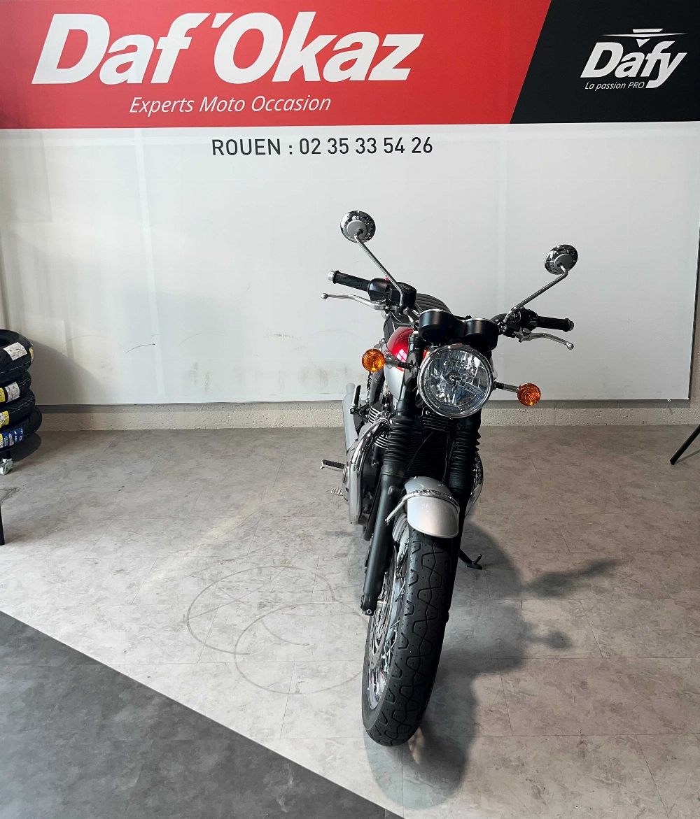 Triumph 1200 Bonneville T120 2018 vue avant
