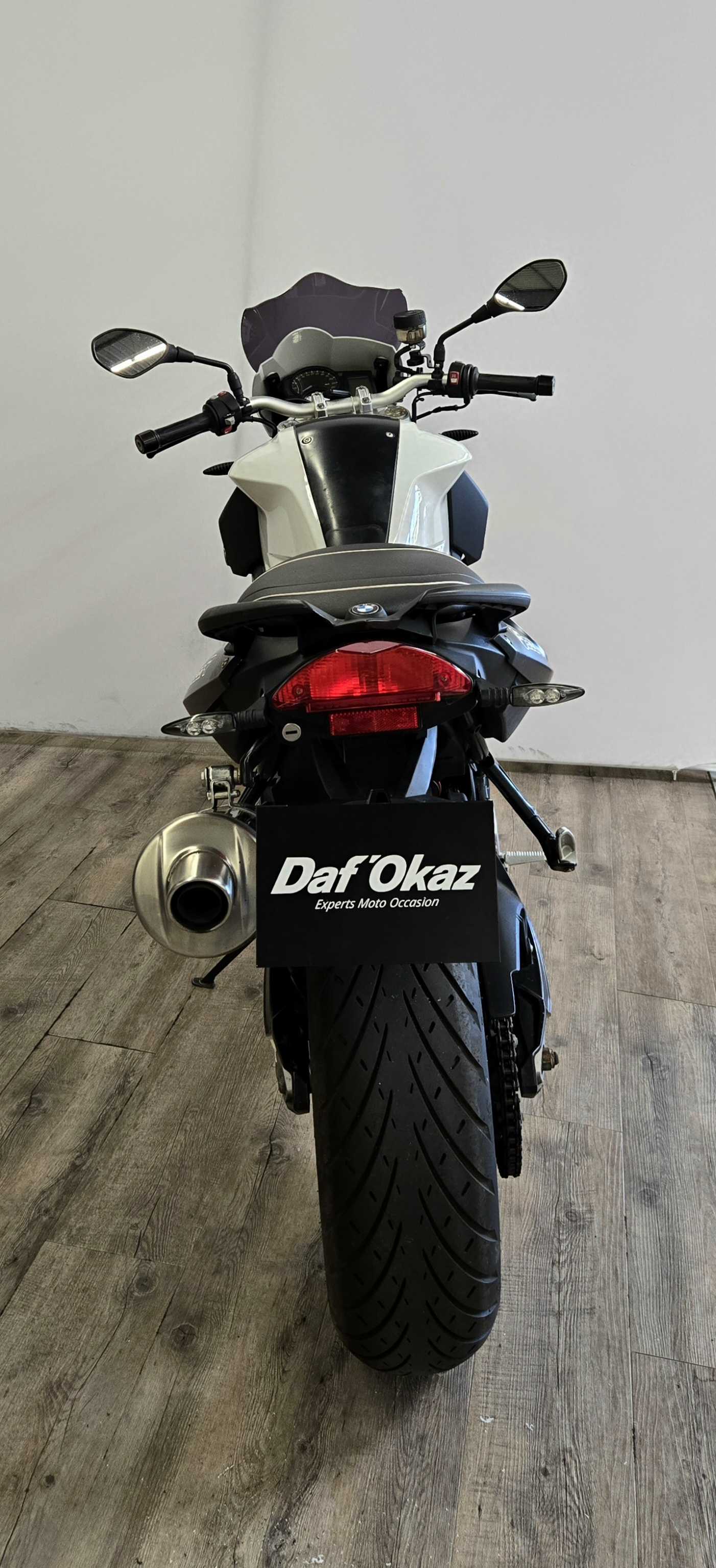BMW F 800 R 2012 HD vue arrière
