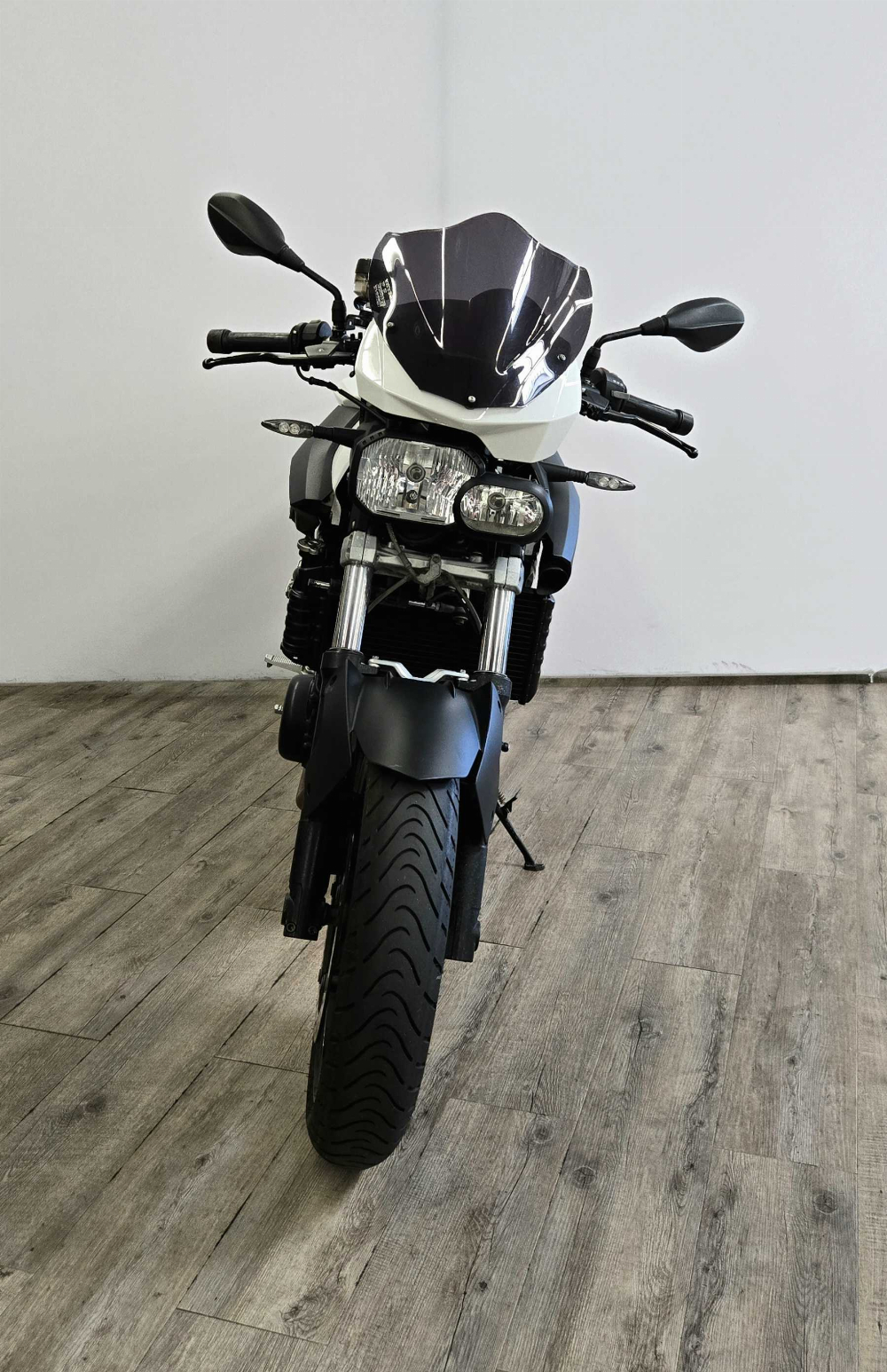 BMW F 800 R 2012 vue avant
