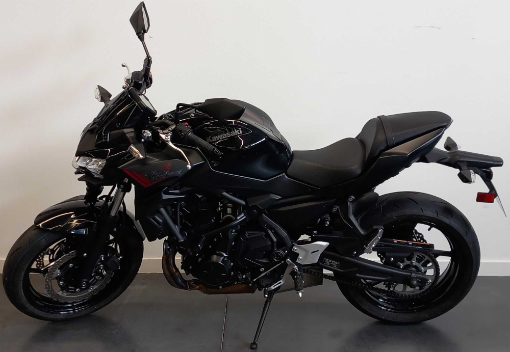 Kawasaki Z 650 2021 vue gauche
