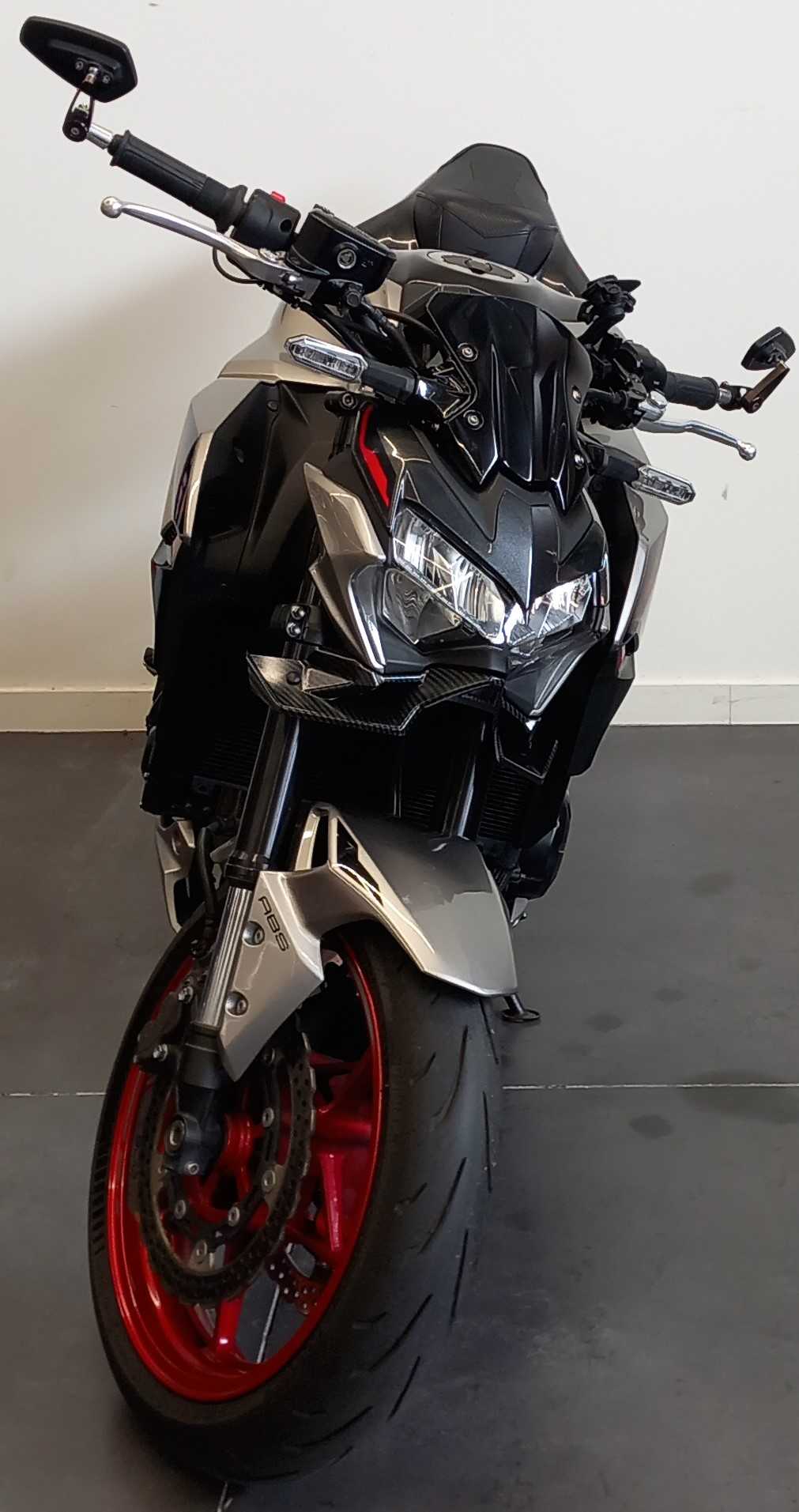 Kawasaki Z 900 2023 HD vue avant