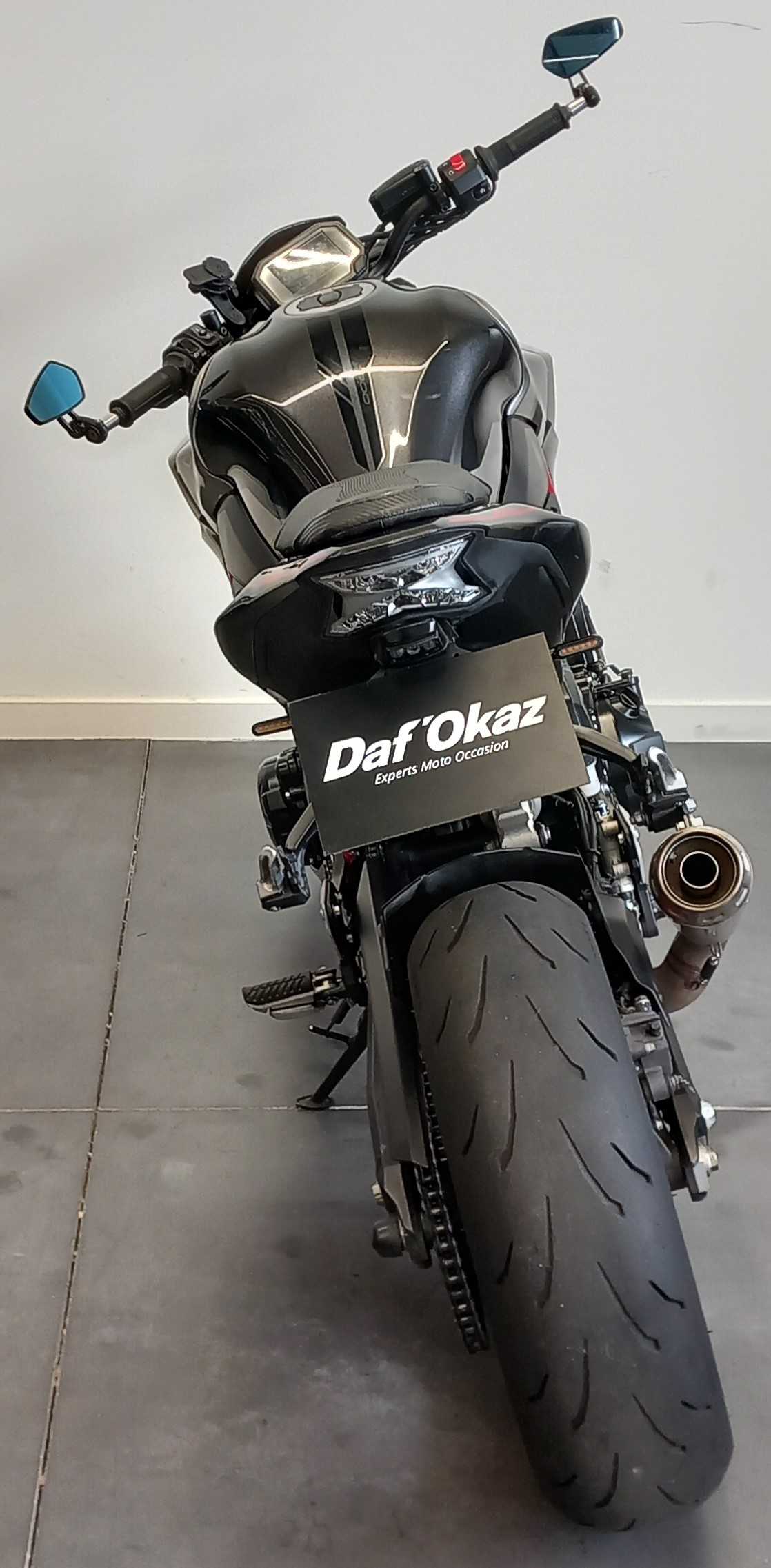 Kawasaki Z 900 2023 HD vue arrière