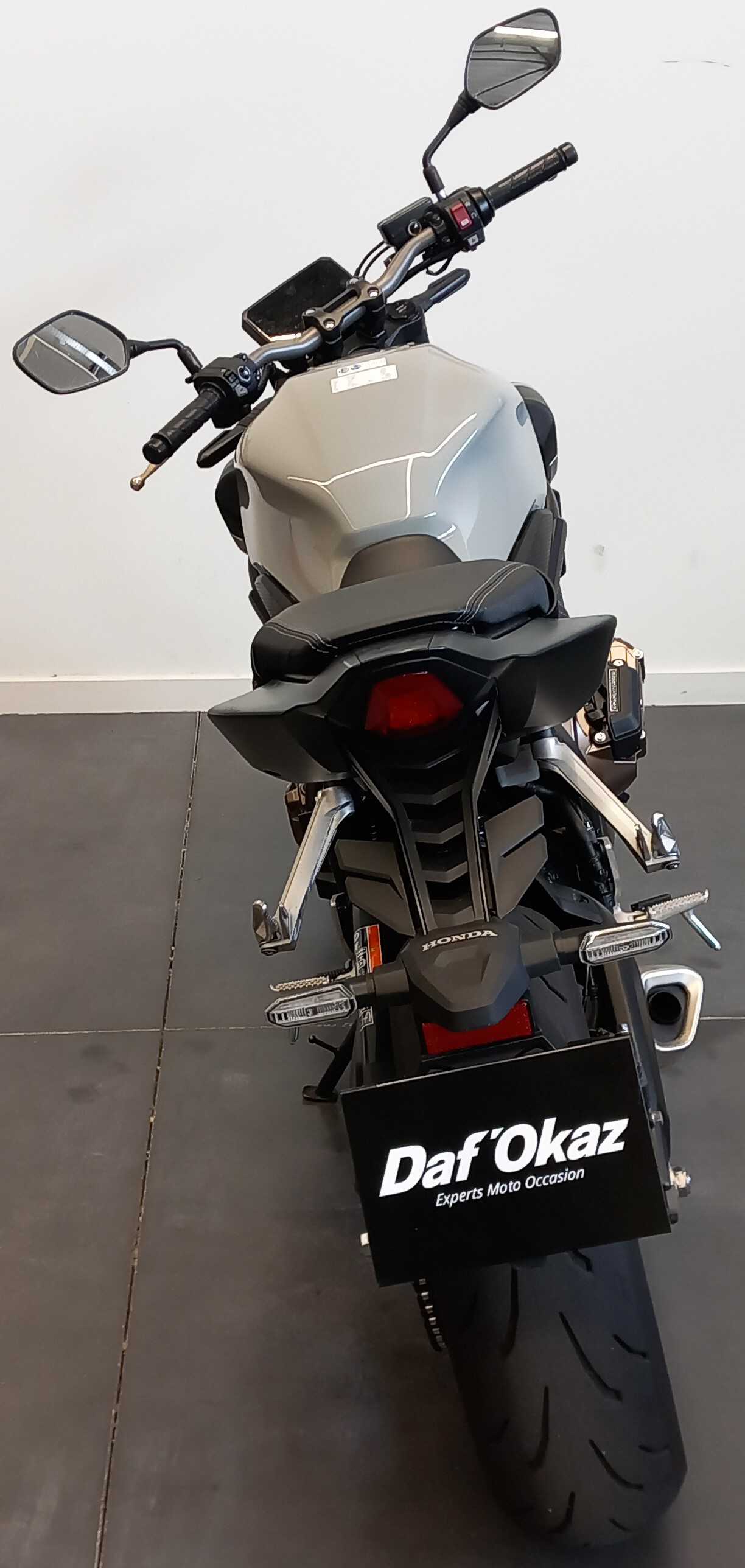 Honda CB 650 R E-CLUTCH 2024 HD vue arrière