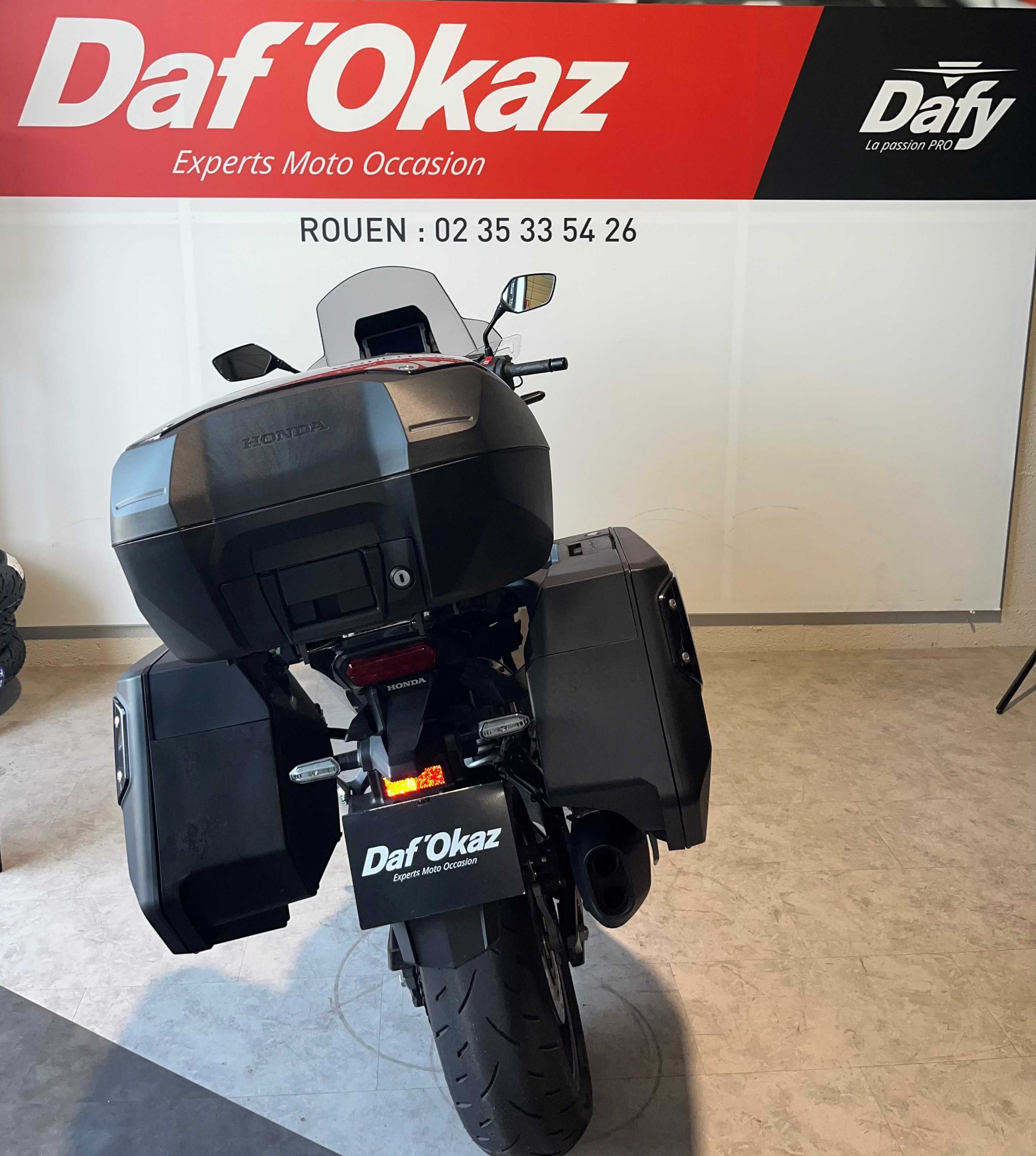 Honda NT 1100 2023 HD vue arrière