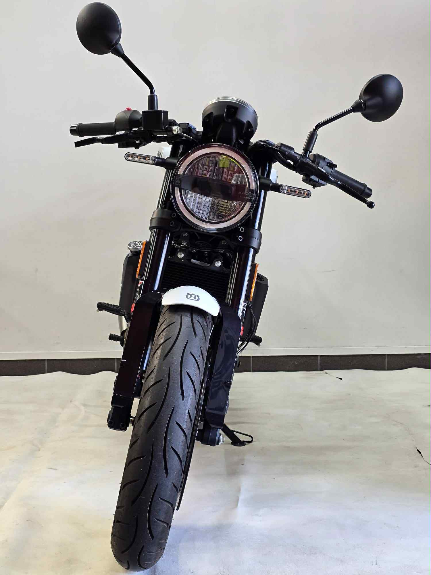 Husqvarna Svartpilen 401 2021 HD vue avant
