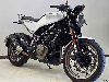 Aperçu Husqvarna Svartpilen 401 2021 vue 3/4 droite