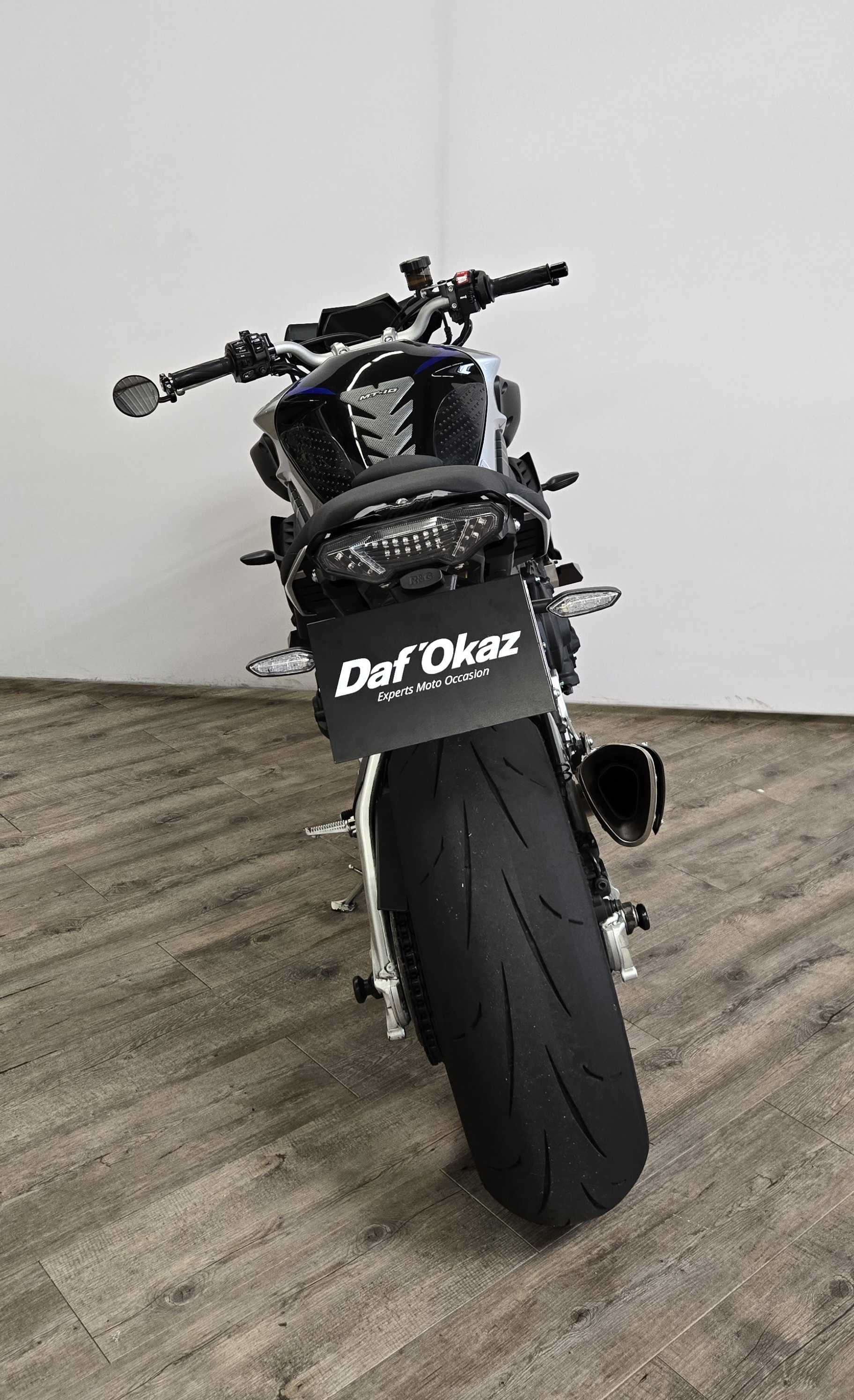 Yamaha MT-10 SP 2017 HD vue arrière