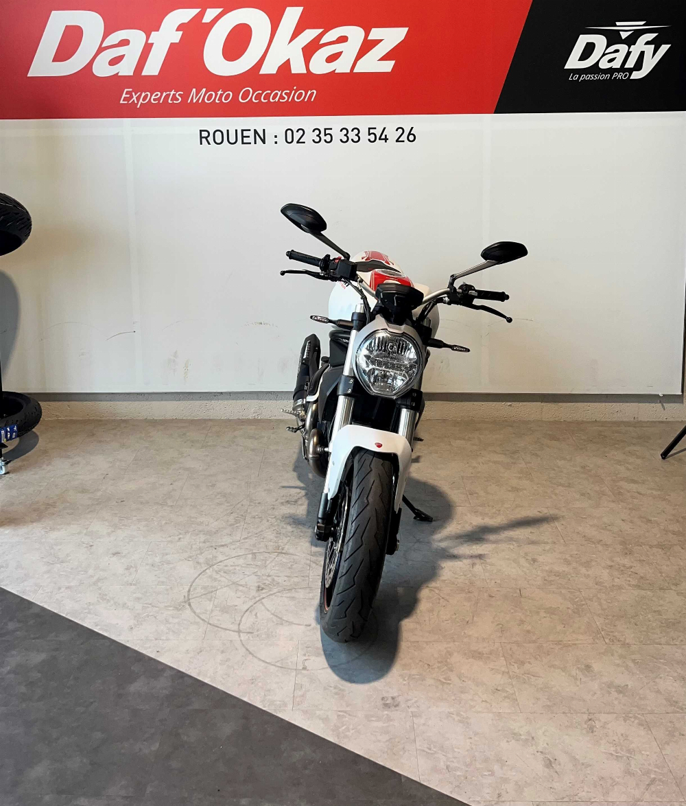 Ducati 797 Monster 2019 vue avant