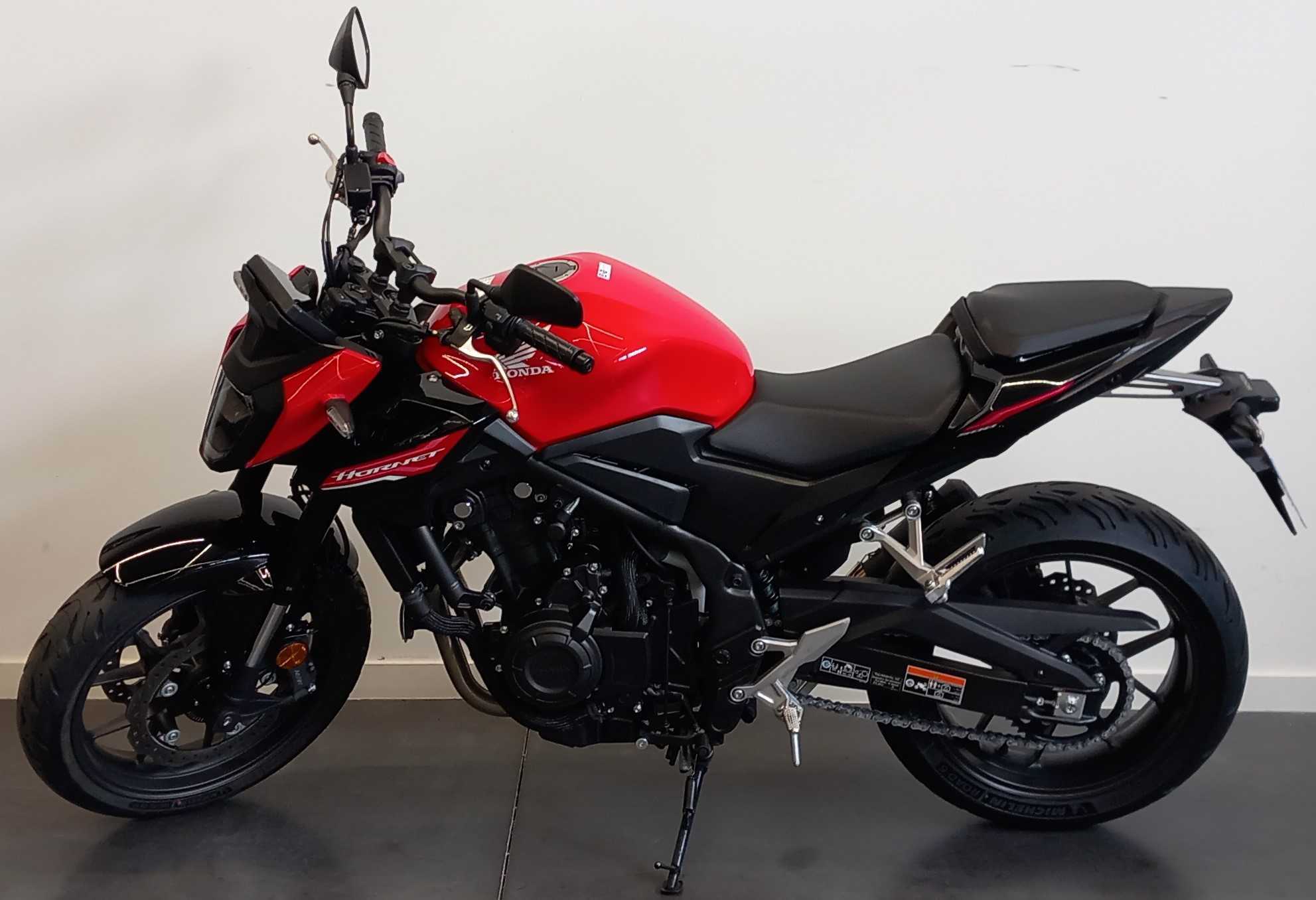 Honda CB 500 F Hornet 2024 HD vue gauche