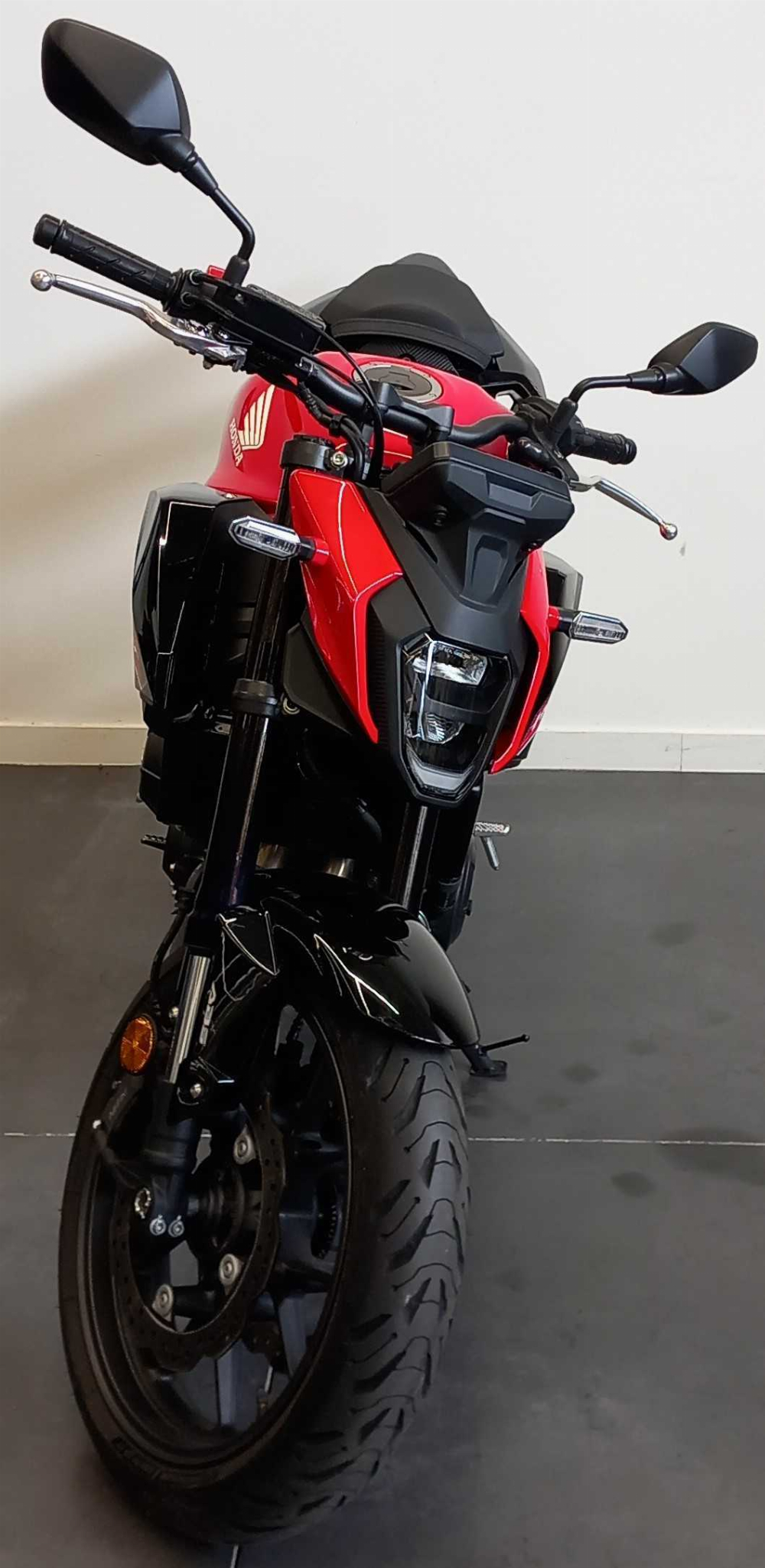 Honda CB 500 F Hornet 2024 vue avant