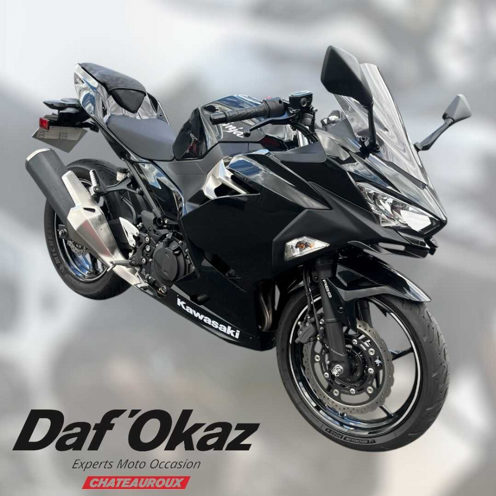 Kawasaki Ninja 400 2018 vue 3/4 droite