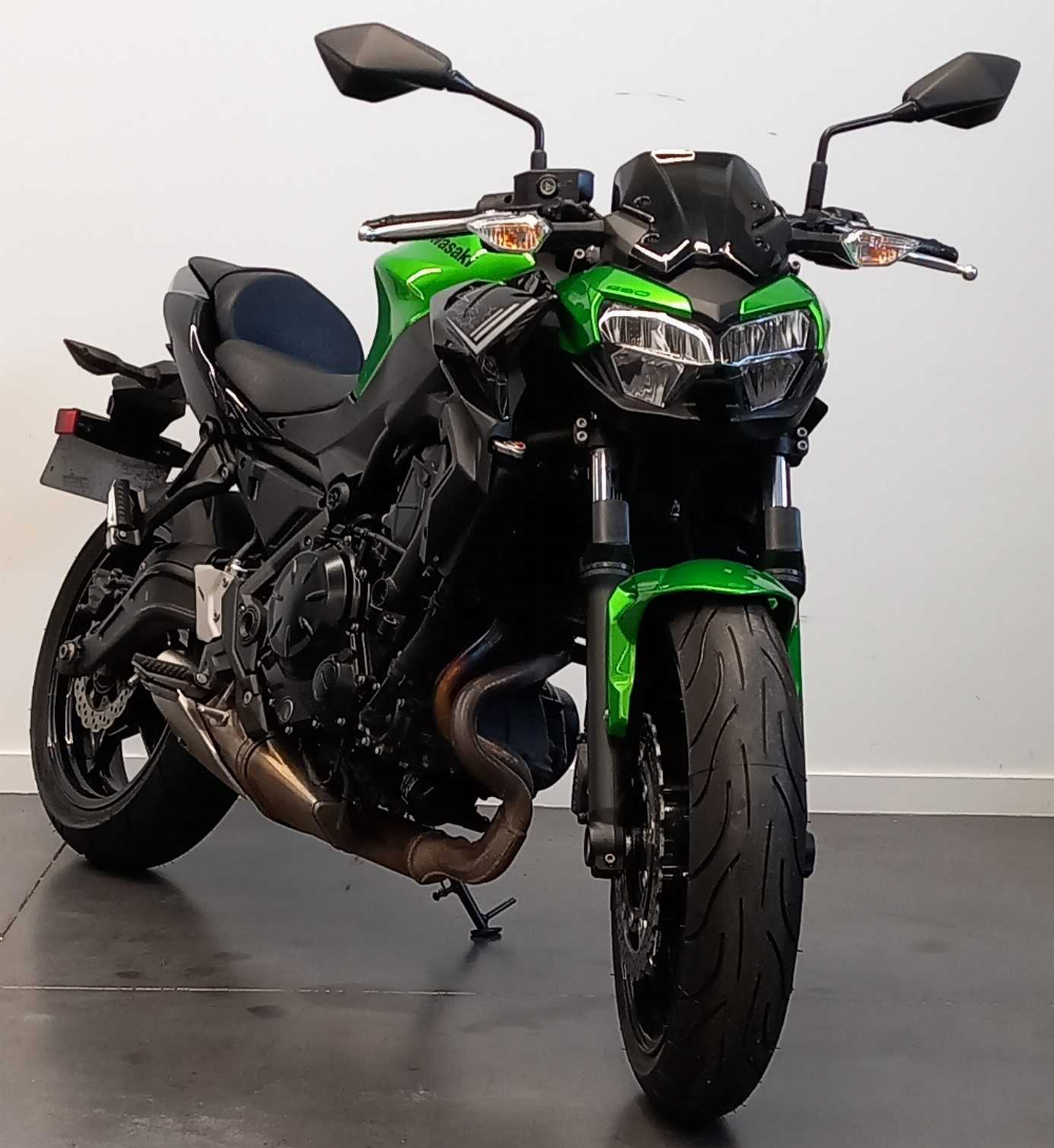 Kawasaki Z 650 2020 vue 3/4 droite