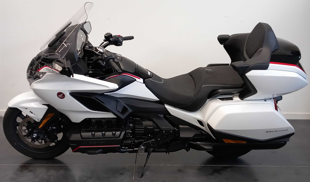 Honda GL 1800 Goldwing Touring DCT 2024 vue gauche
