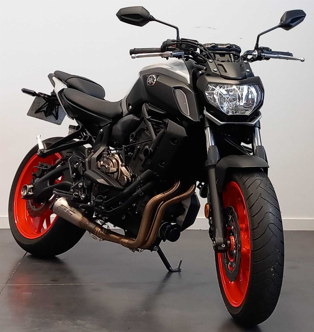 Yamaha MT-07 ABS 2019 vue 3/4 droite