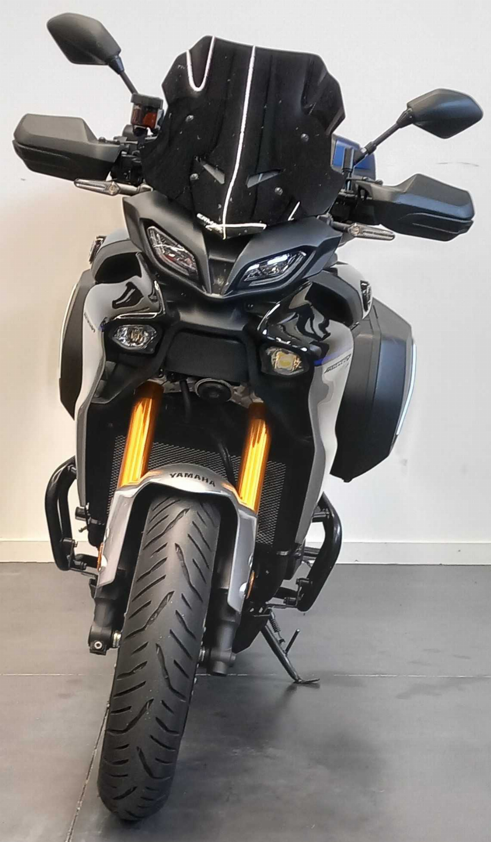 Yamaha Tracer 900 GT 2023 vue avant