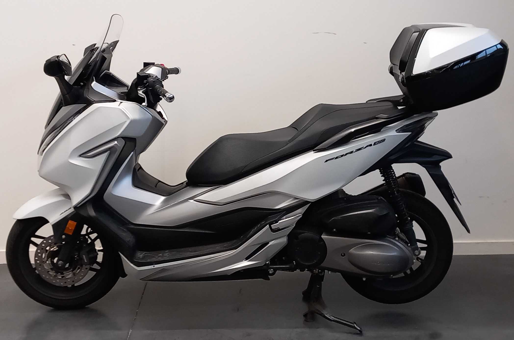 Honda NSS 300 Forza ABS 2019 HD vue gauche