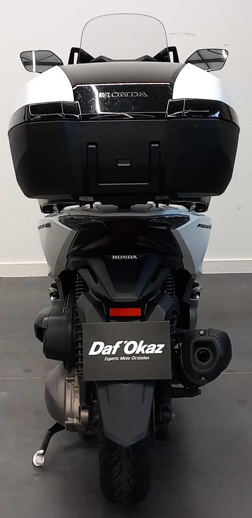 Honda NSS 300 Forza ABS 2019 vue arrière