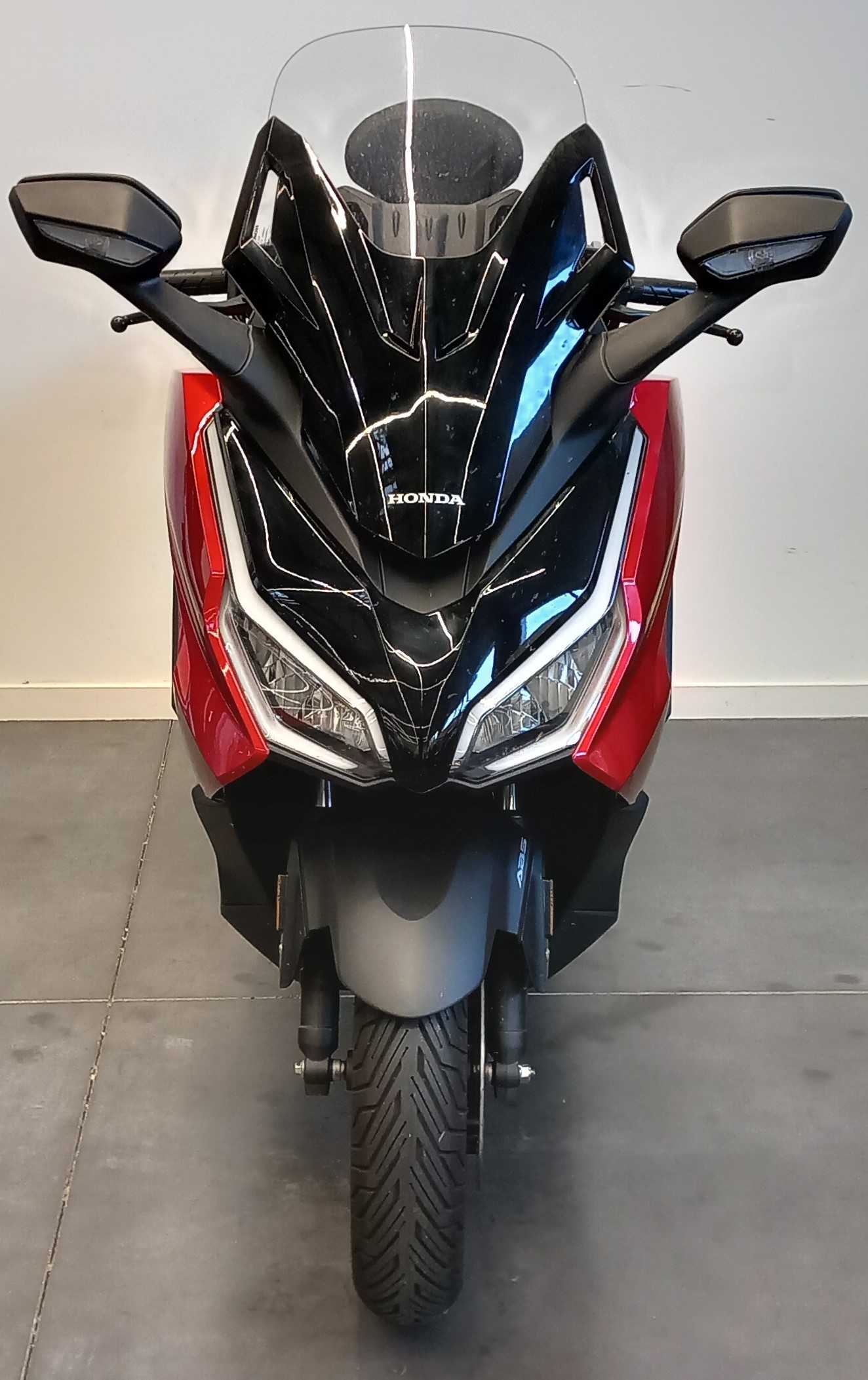 Honda NSS 125 Forza 2024 HD vue avant