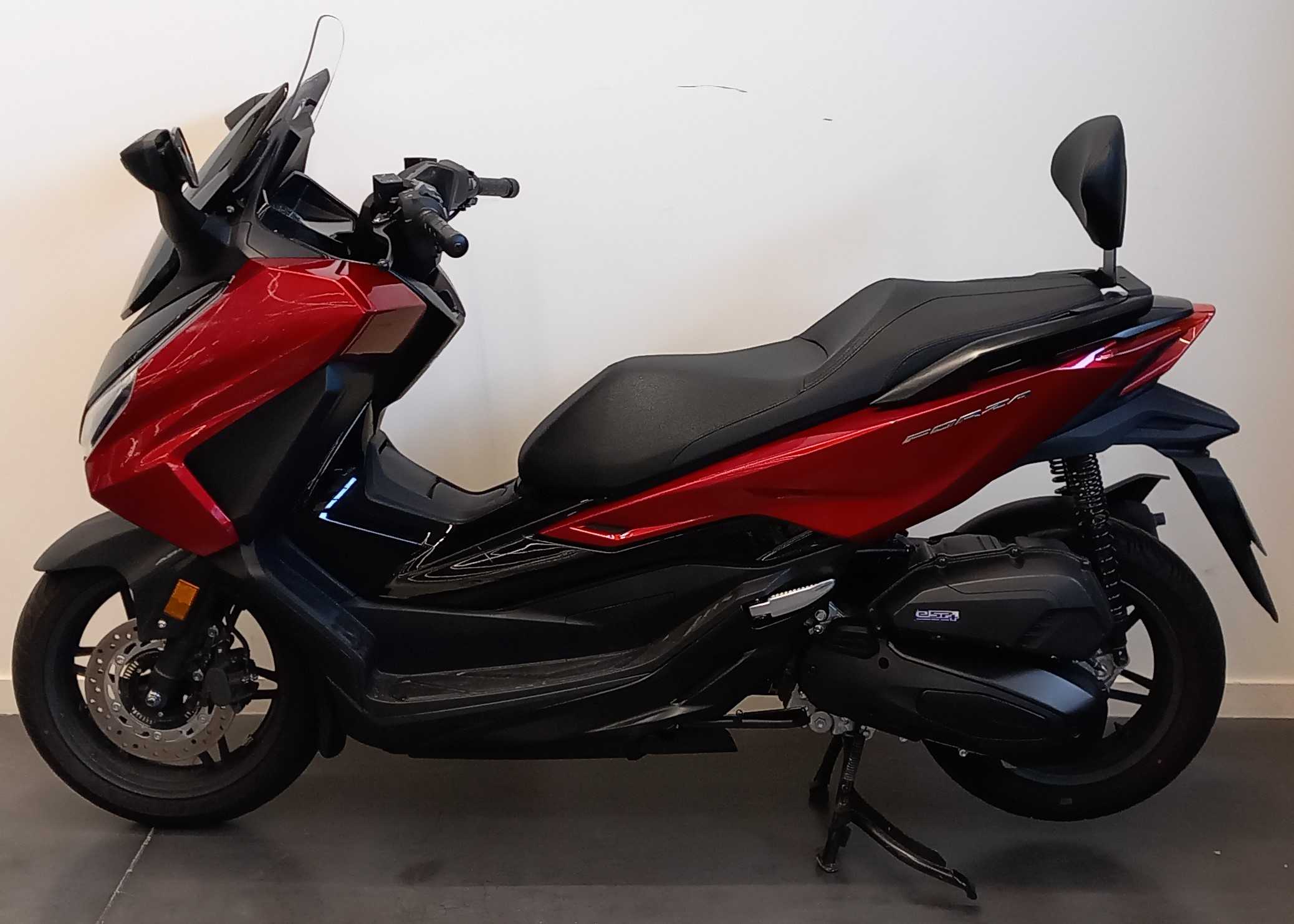 Honda NSS 125 Forza 2024 HD vue gauche