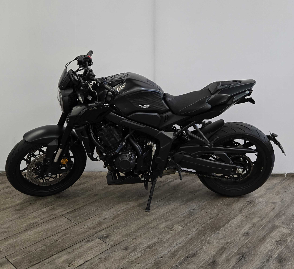 Honda CB 650 R 2022 vue gauche