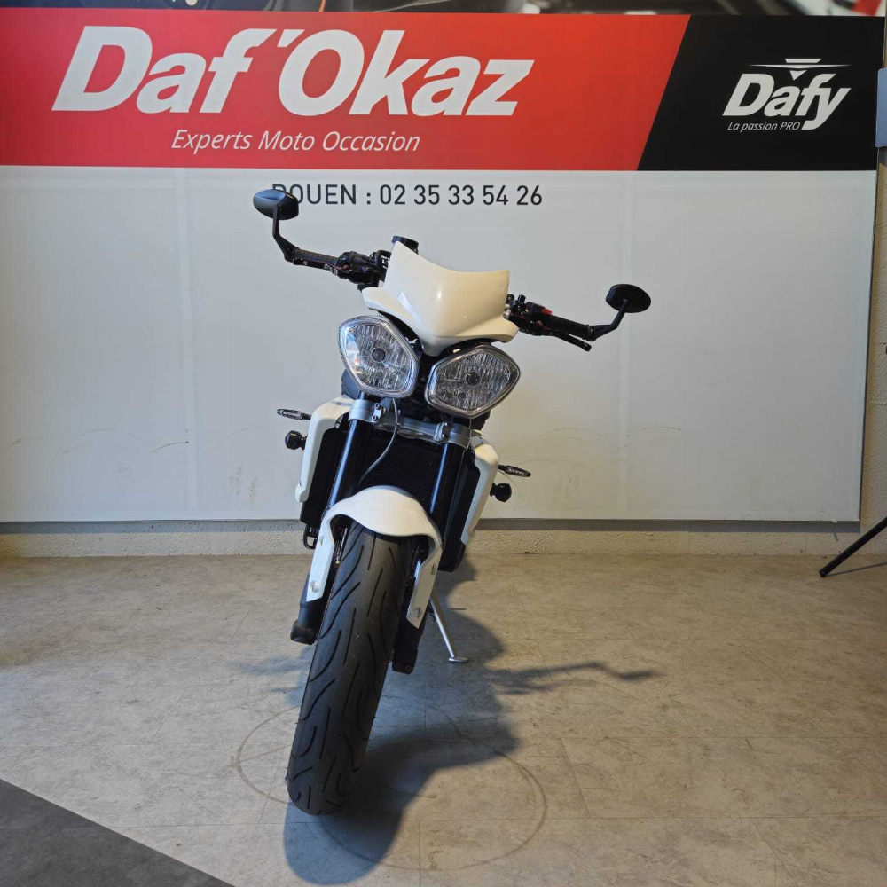 Triumph 675 Street Triple R 2012 vue avant