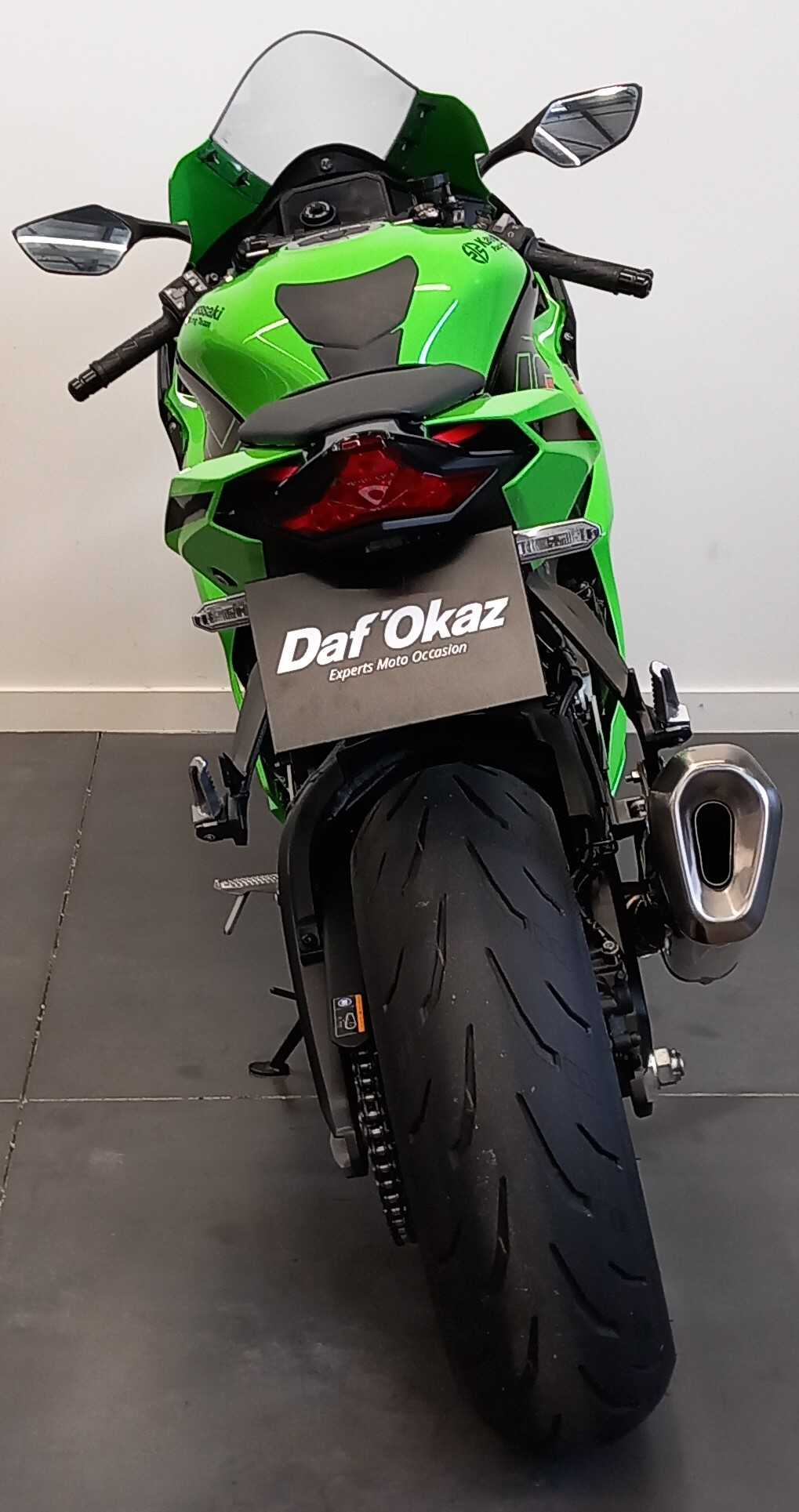 Kawasaki ZX-10R KRT 2023 HD vue arrière