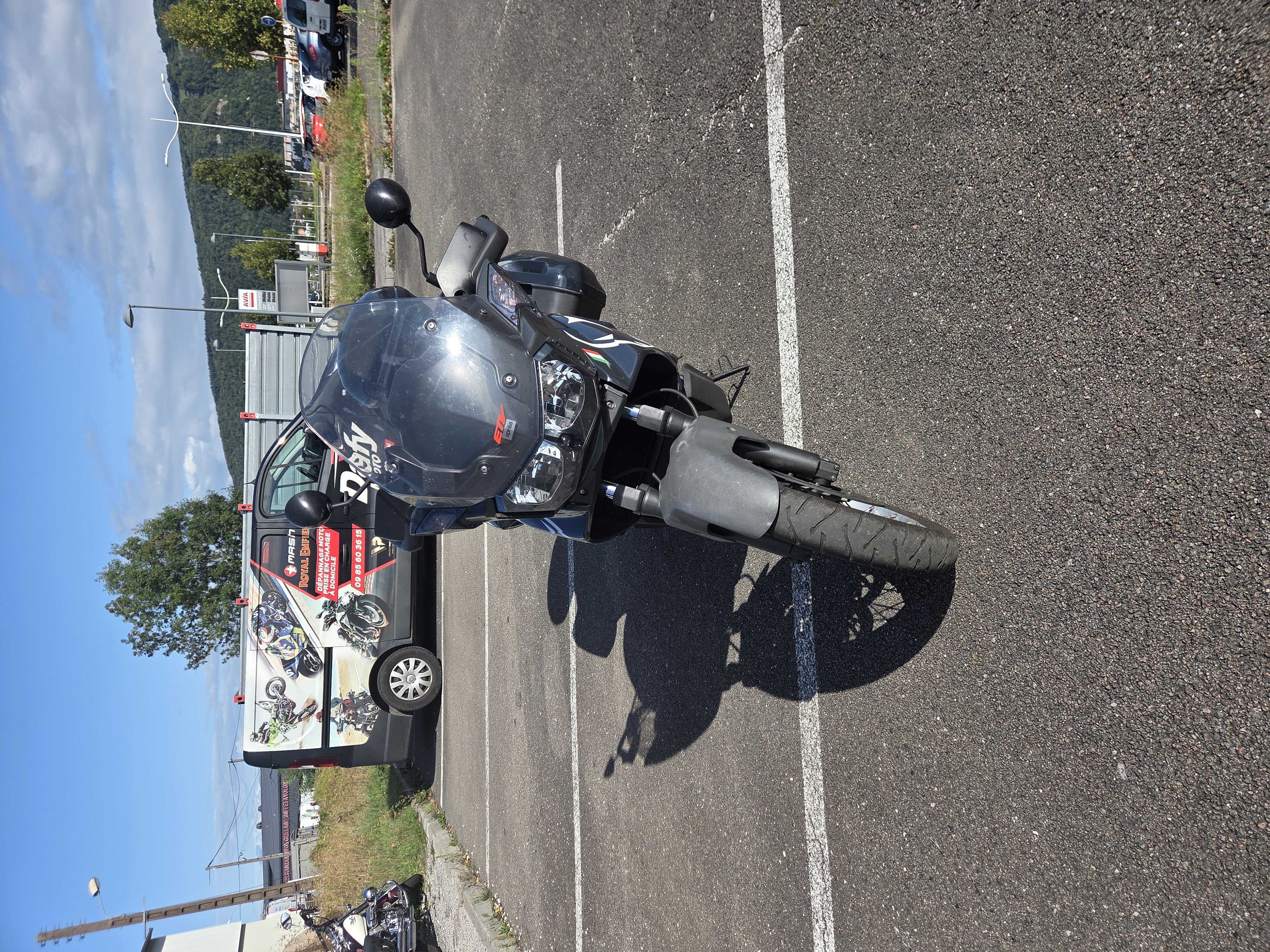 Aprilia ETV 1000 Caponord 2002 HD vue avant