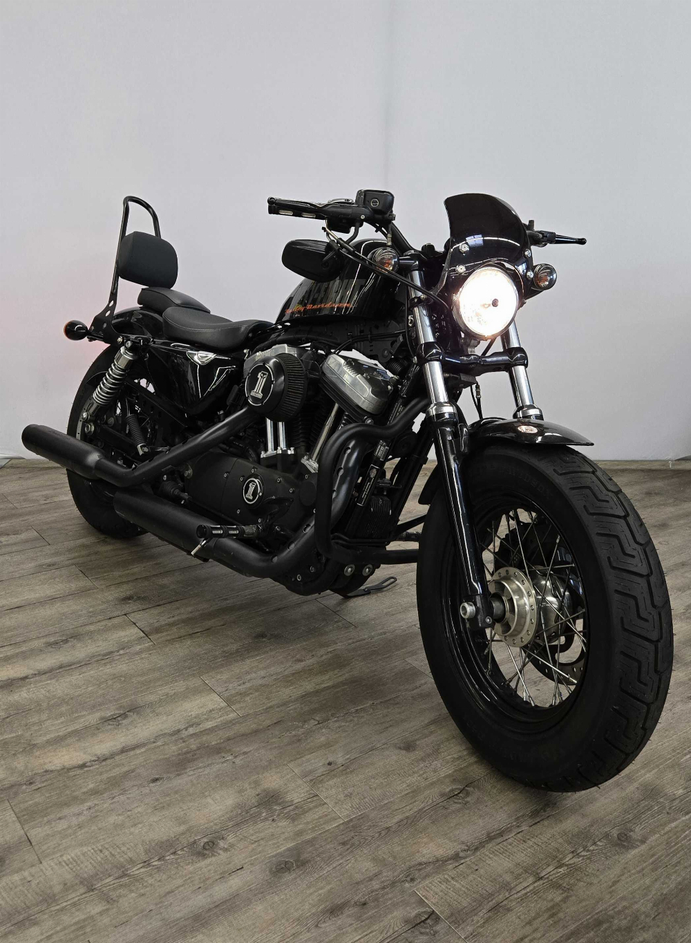 Harley-Davidson XL 1200 X XL Forty-Eight X 2015 vue 3/4 droite