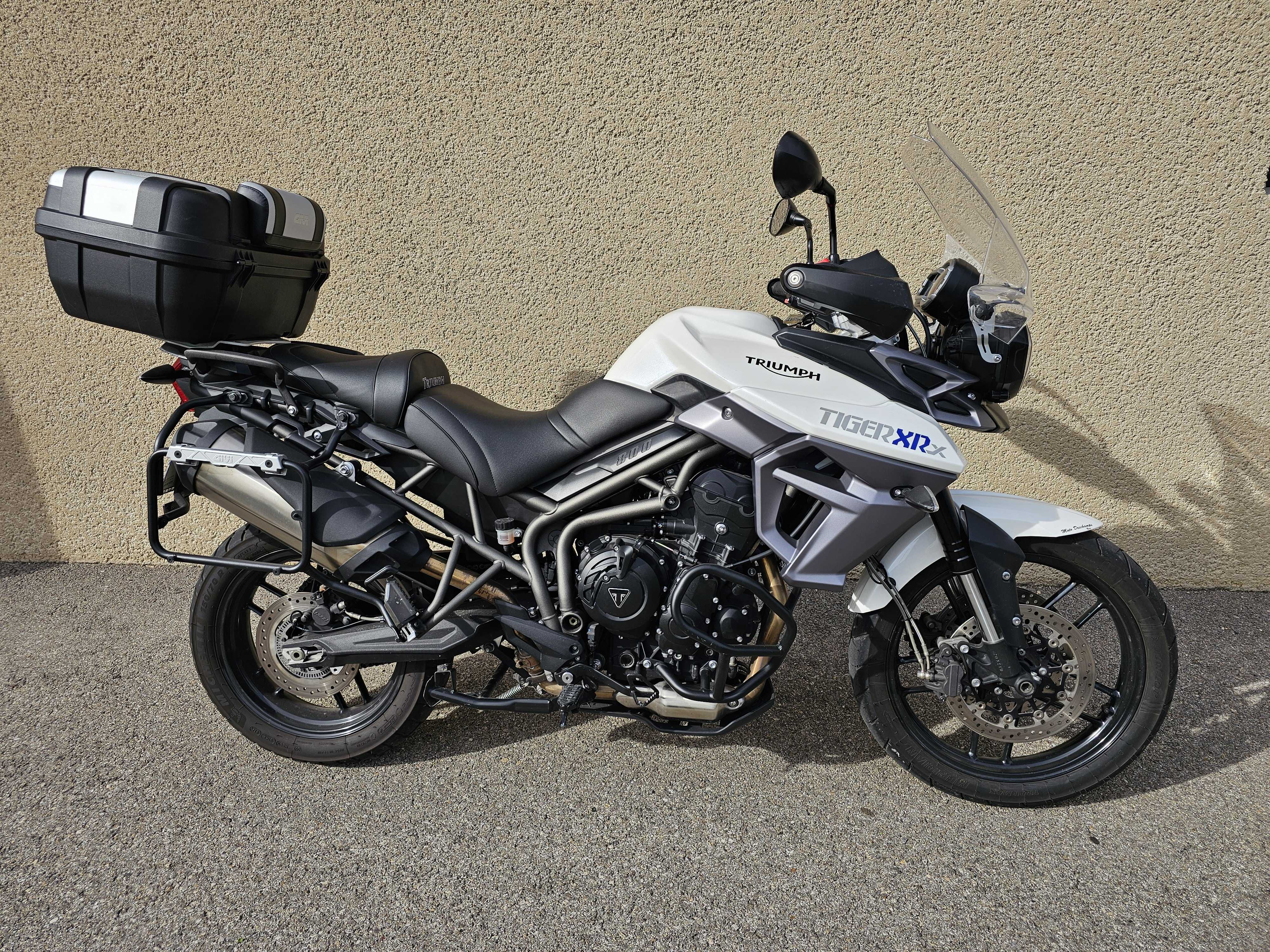 Triumph 800 Tiger XCX 2015 HD vue arrière