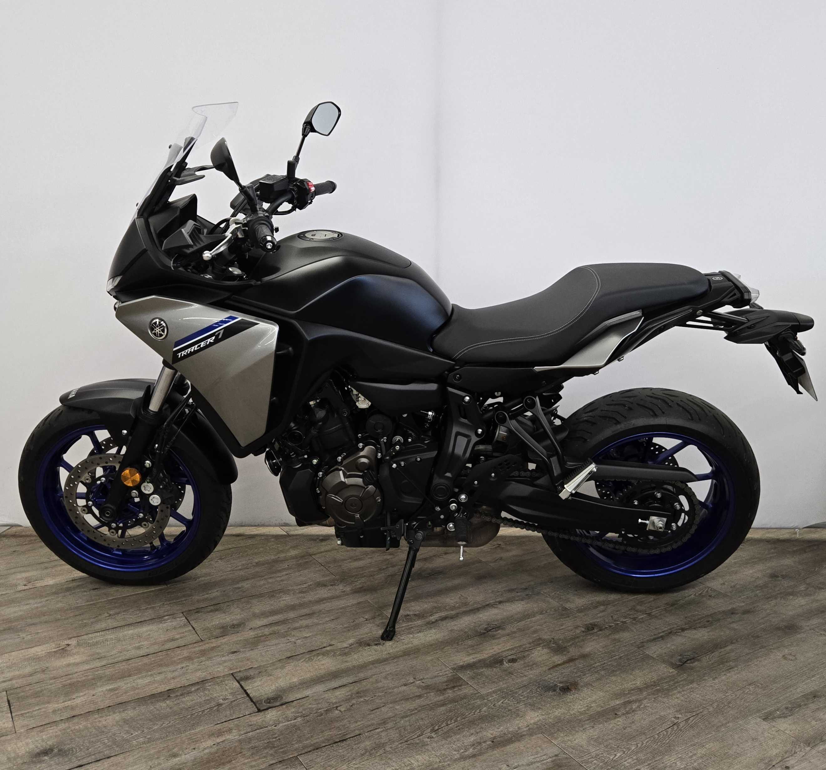 Yamaha Tracer 700 A2 2023 HD vue gauche