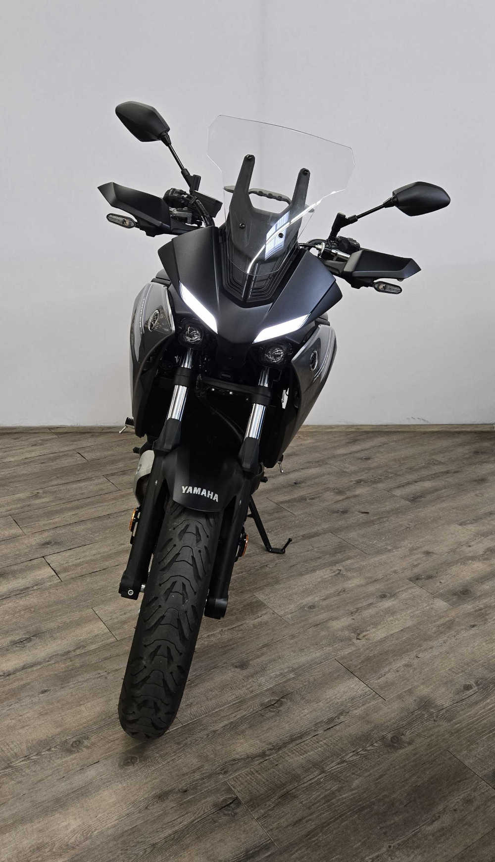 Yamaha Tracer 700 A2 2023 vue avant