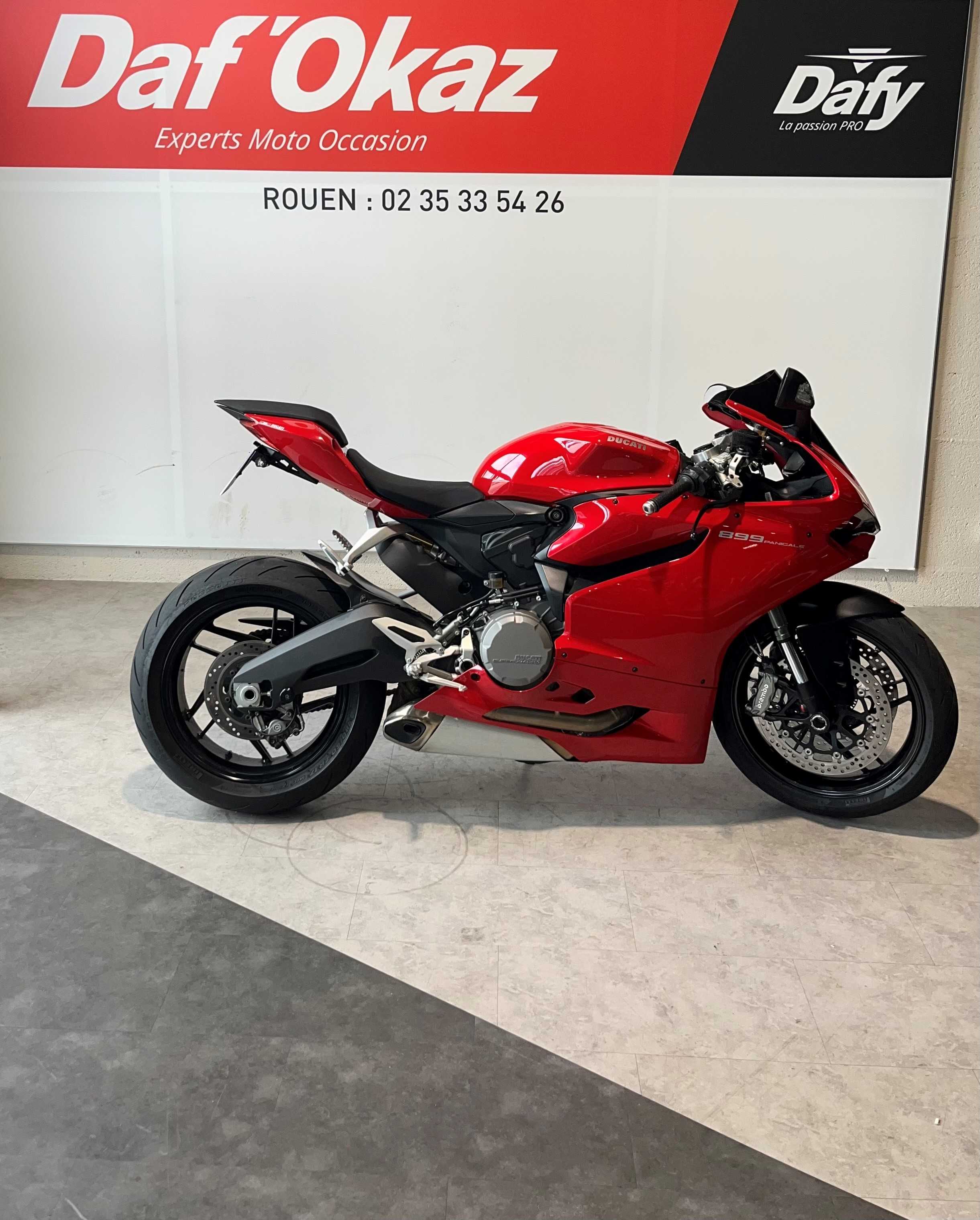 Ducati 899 Panigale 2014 HD vue 3/4 droite
