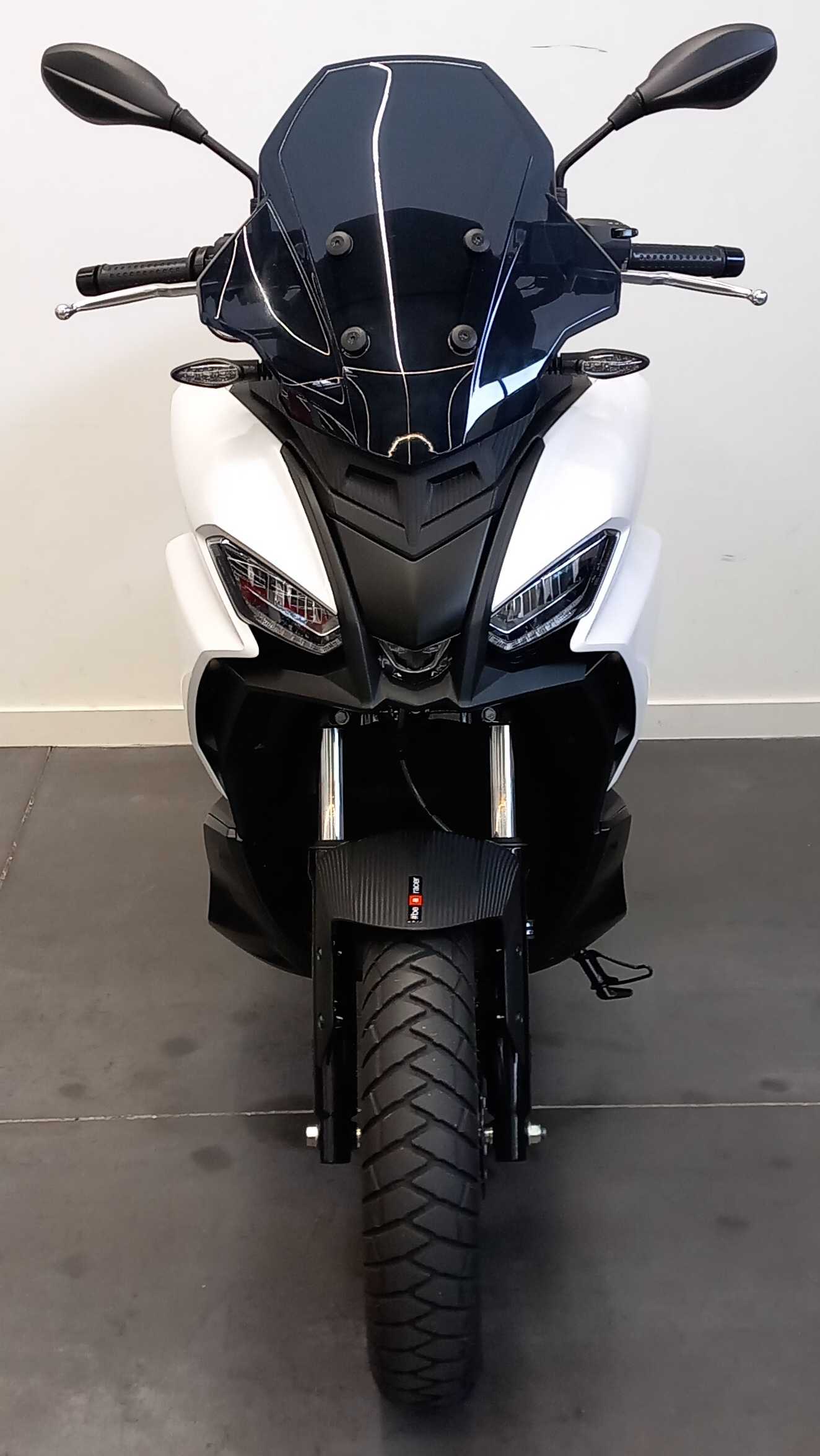 Aprilia SR 125 GT 2022 HD vue avant