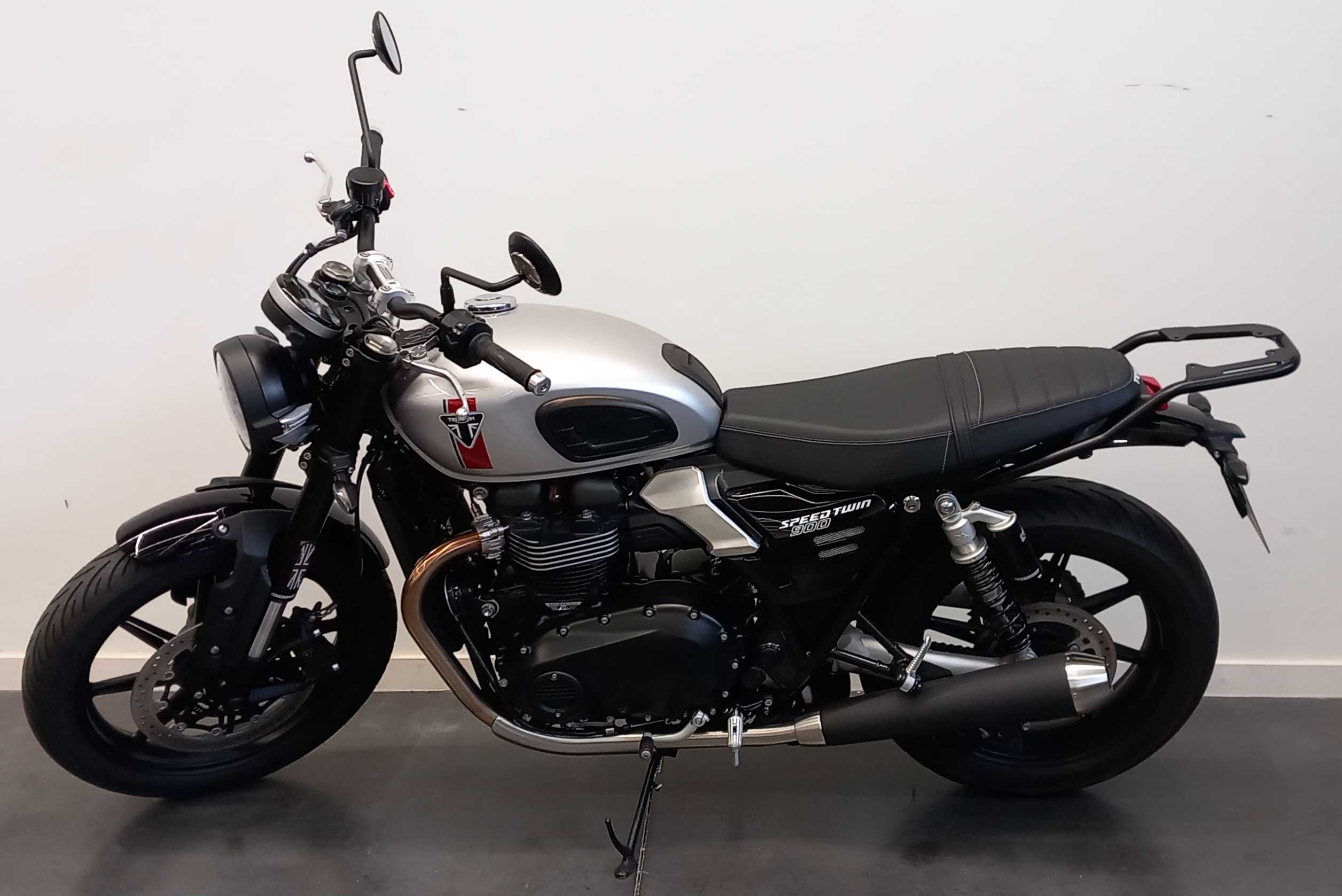 Triumph 900 Speed Twin A2 2023 HD vue gauche