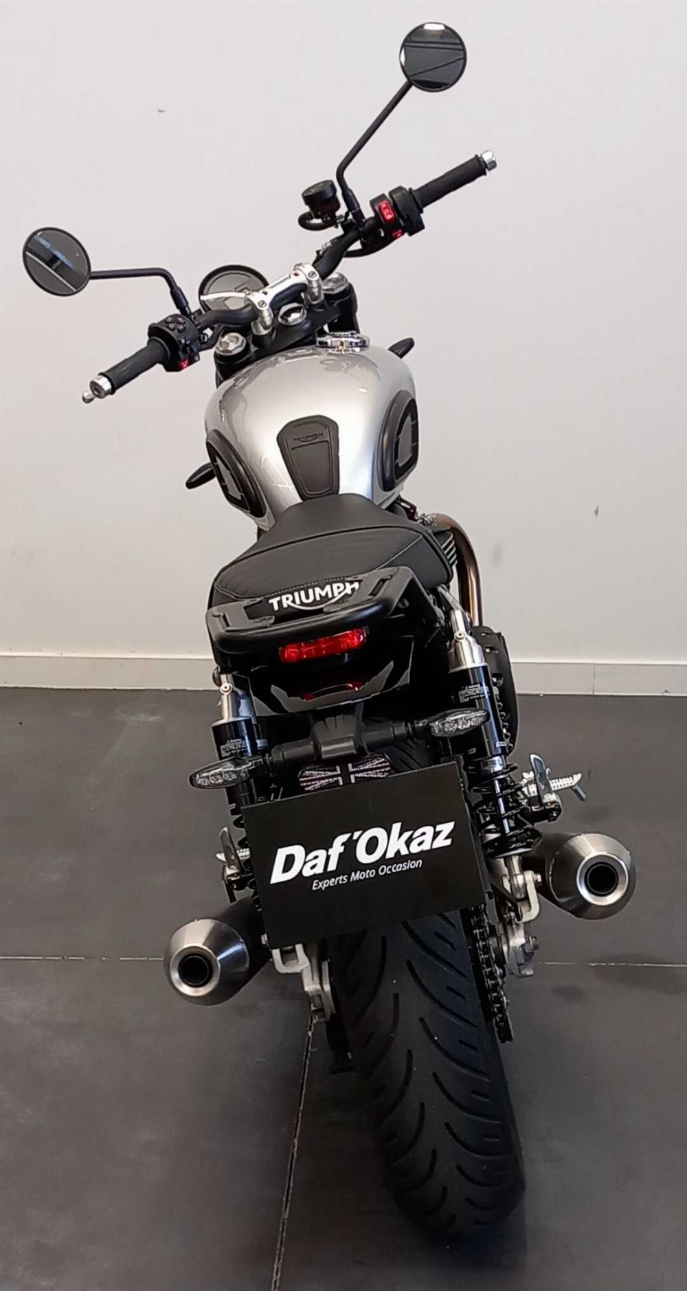 Triumph 900 Speed Twin A2 2023 vue arrière