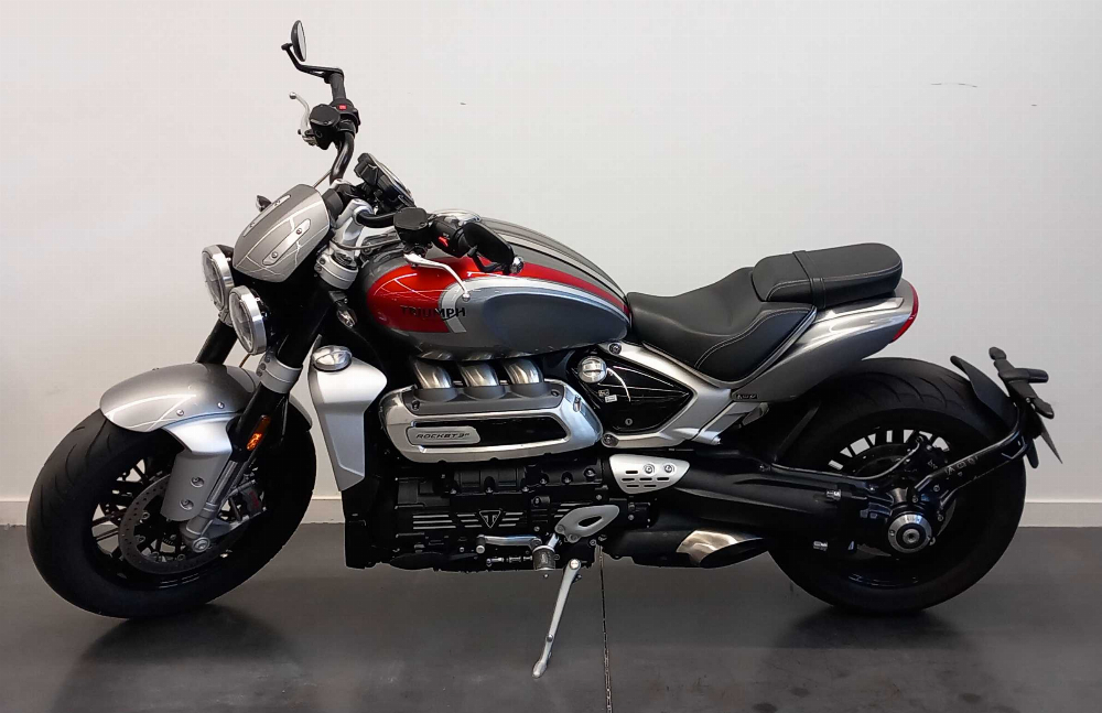 Triumph 2500 Rocket III R 2021 vue gauche