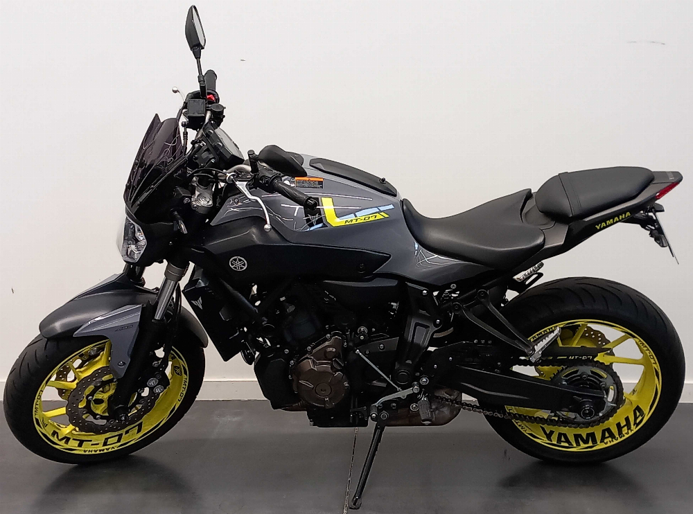 Yamaha MT-07 ABS 2017 vue gauche